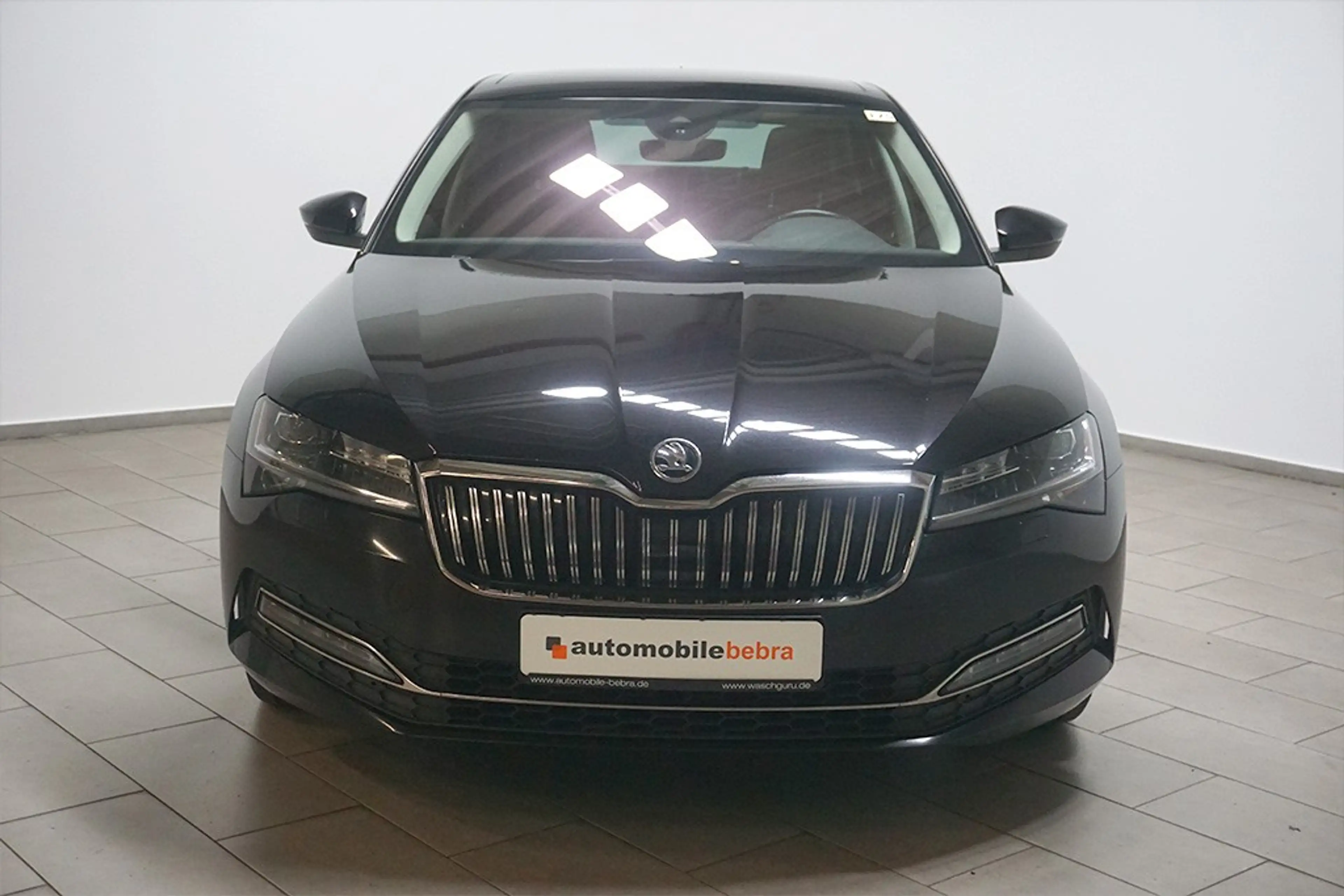 Skoda Superb 2.0TDI DSG Style Premium Edition 4x4 Sthz — photo 2