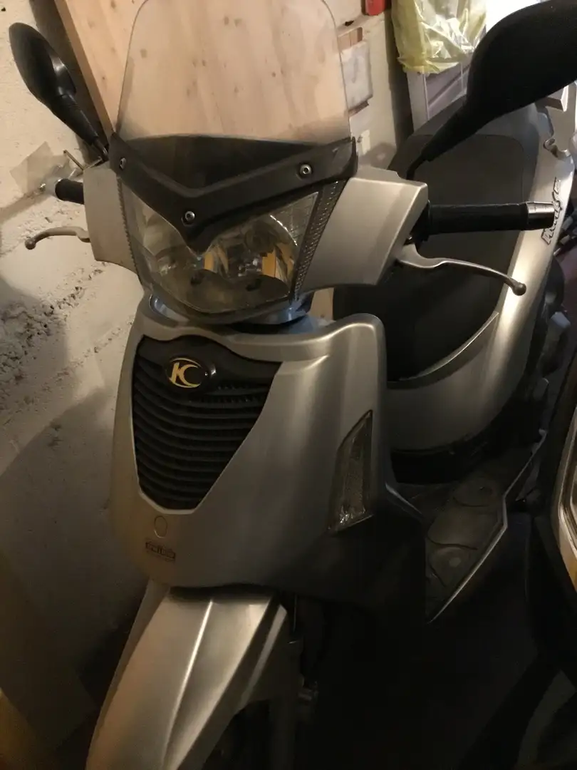 Kymco People 250 Zilver - 1