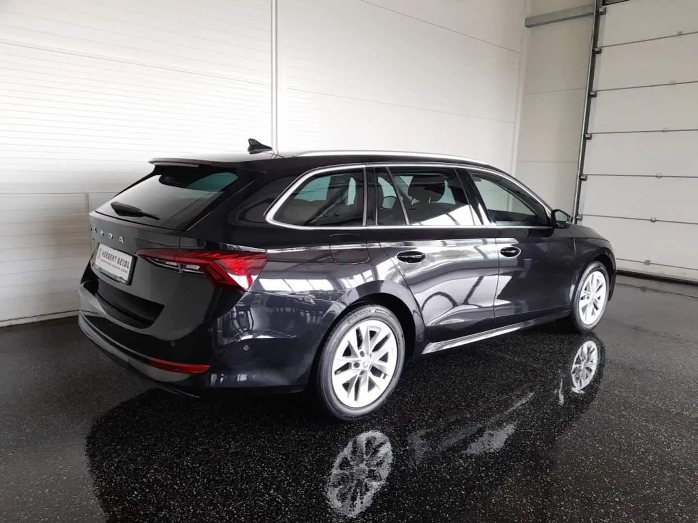 Skoda Octavia Combi STYLE 2,0 TDI DSG *MATRIX LED / NAVI / HEAD-UP / KAMERA / E-SITZE & MEMORY / SHZG V+H* Schwarz - 2