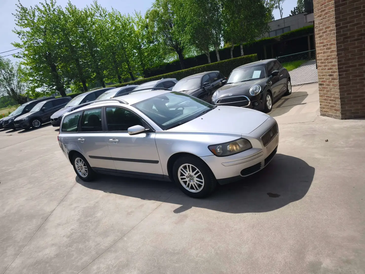 Volvo V50 1.6 Turbo - D Car drive Grau - 1