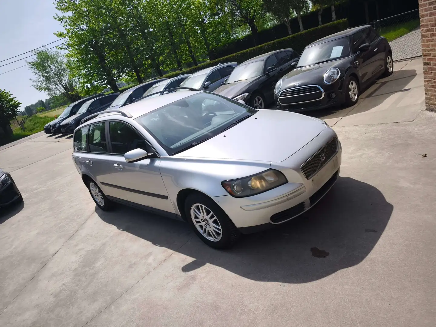 Volvo V50 1.6 Turbo - D Car drive Grau - 2