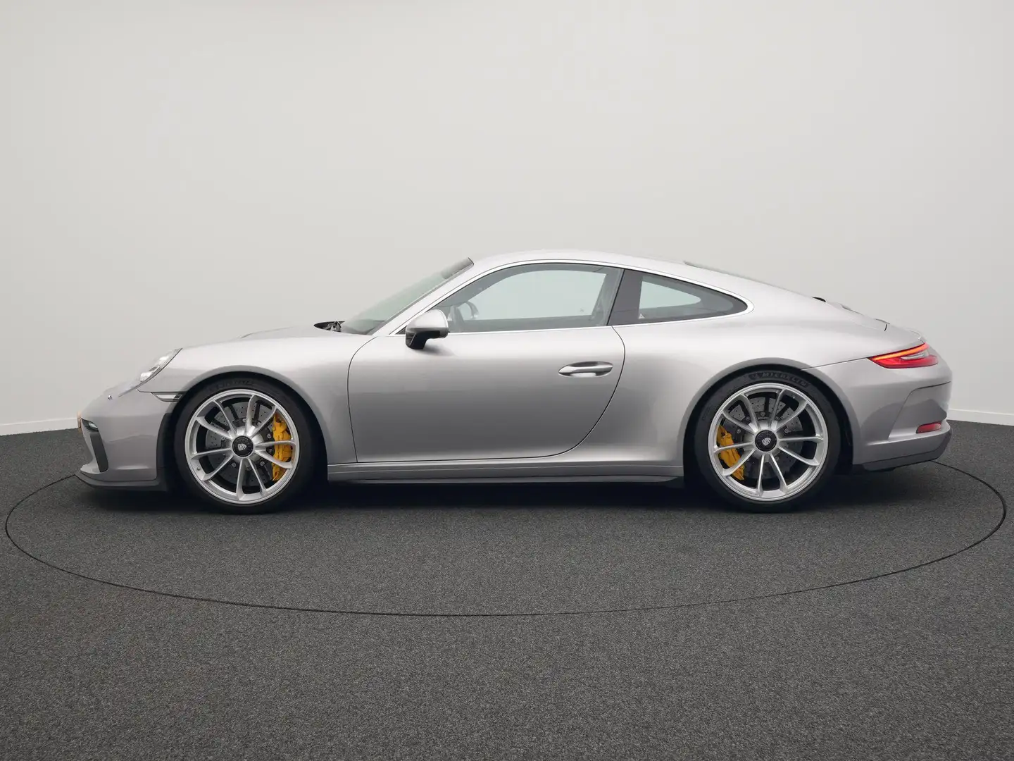 Porsche 991 GT3 Touring Grijs - 2