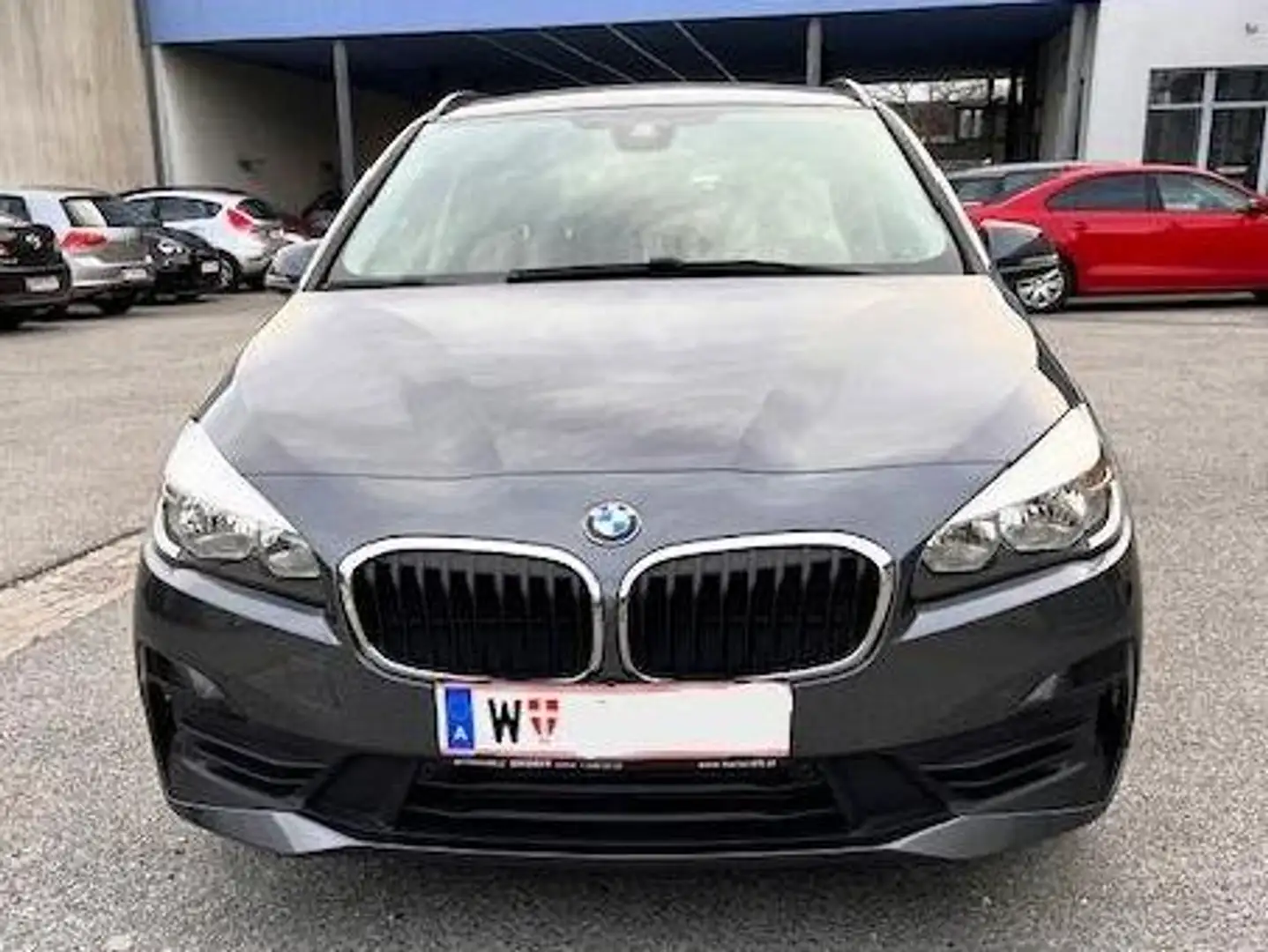 BMW 216 216d Active Tourer Grau - 2