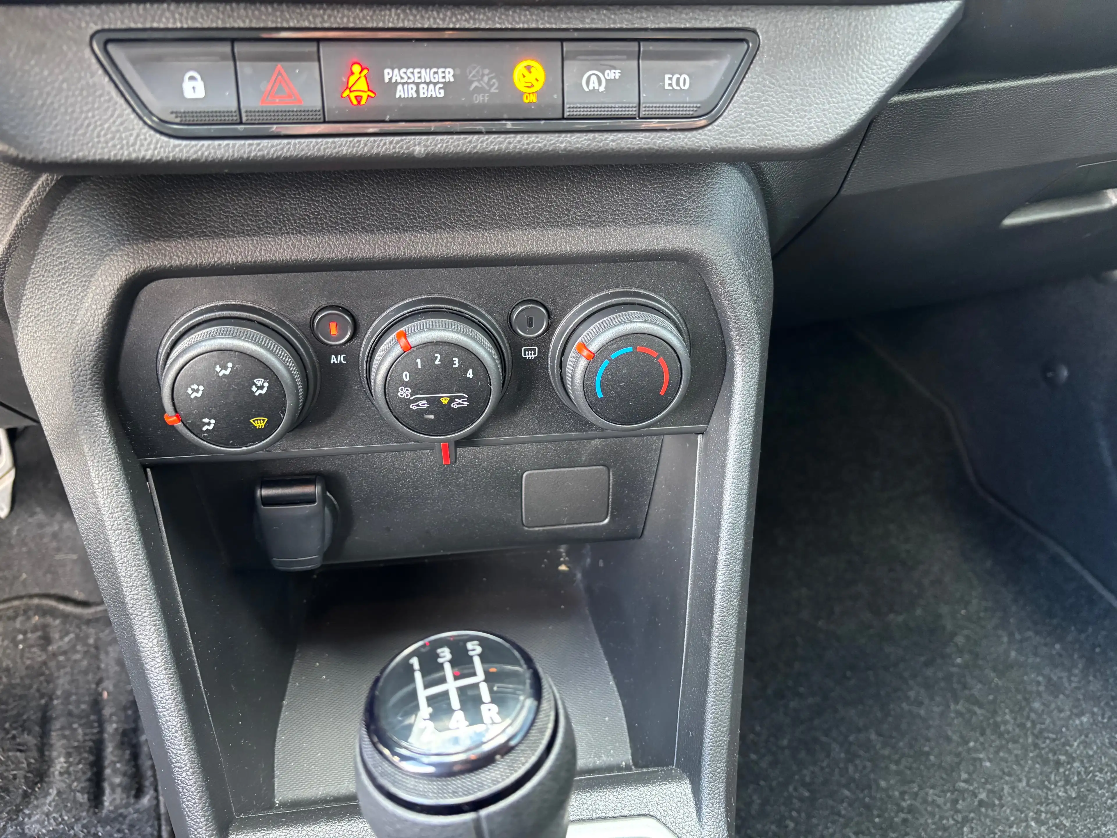 Dacia Sandero Sandero 1.0 TCe AIRCO CAM CRUISE LED PDC — photo 13