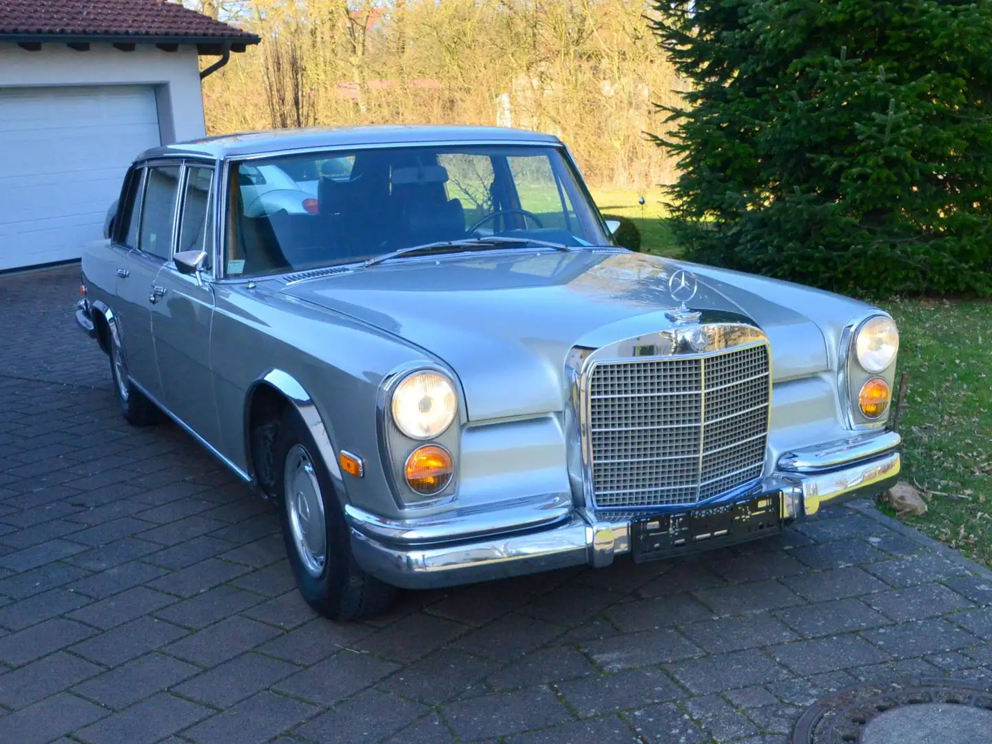 Mercedes-Benz 600 W100 600 Silber - 1