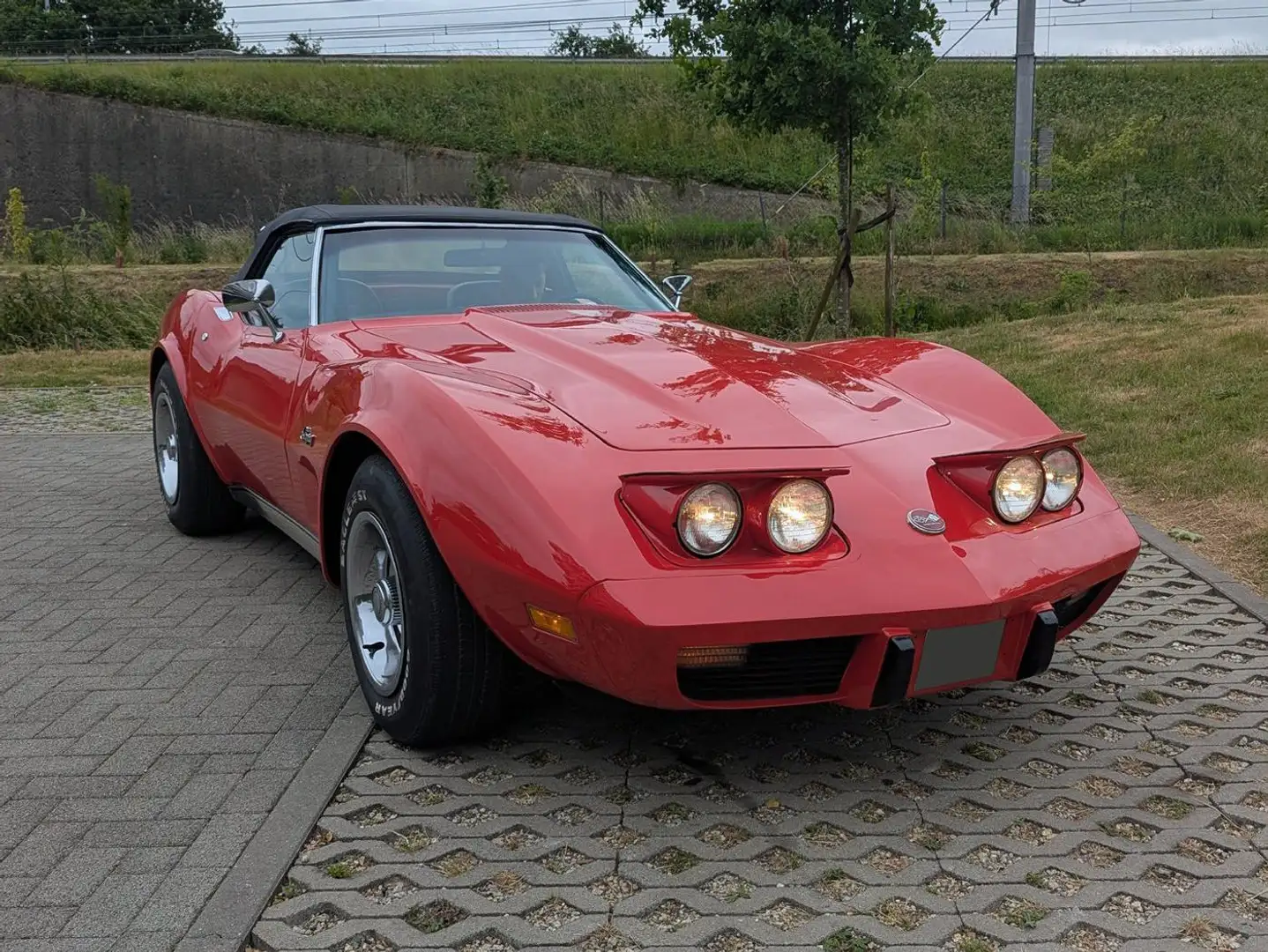 Chevrolet Corvette C3 Rouge - 1