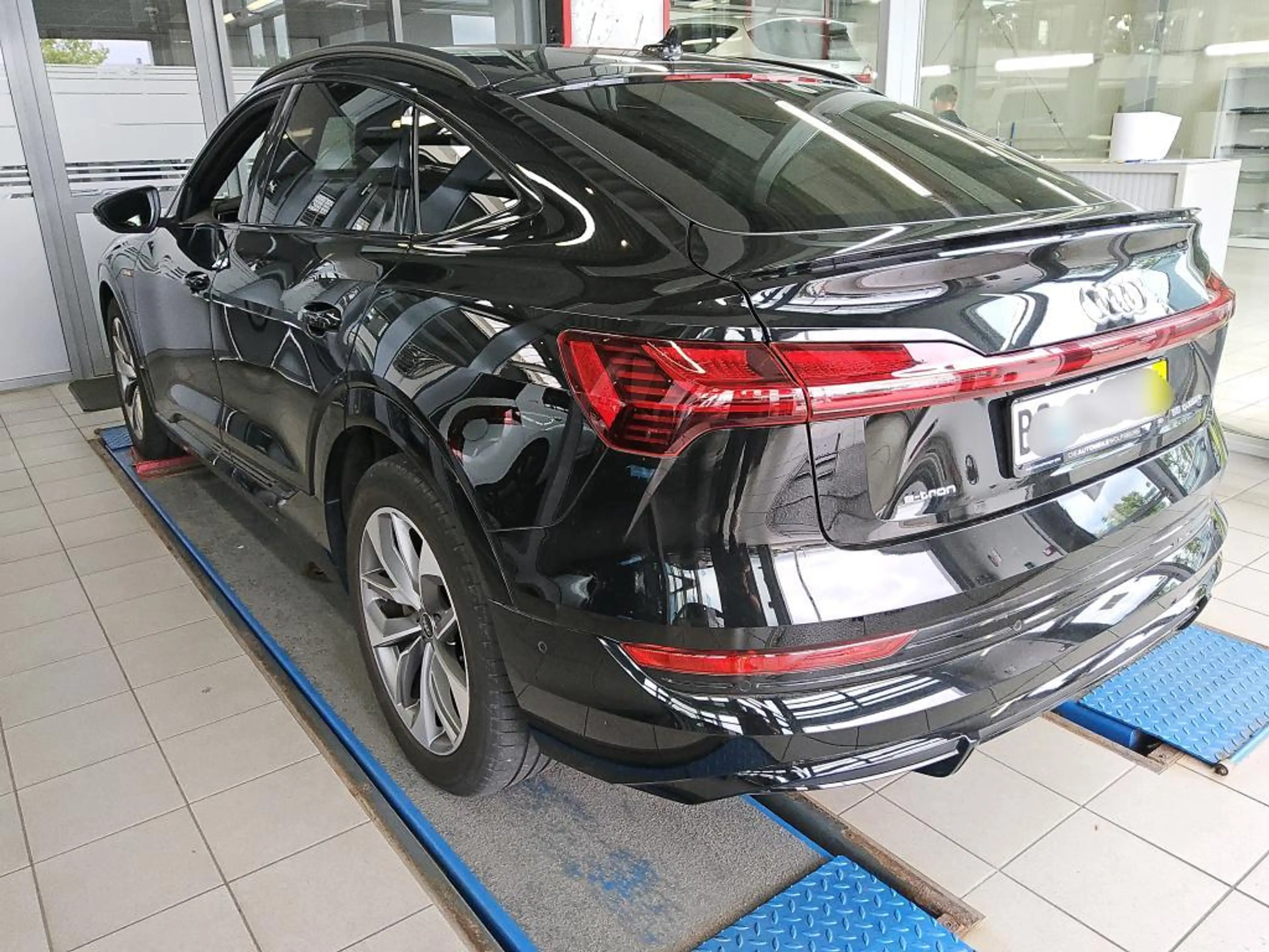 Audi e-tron Sportback 55 2x S line ACC HuD e-SITZE — photo 5