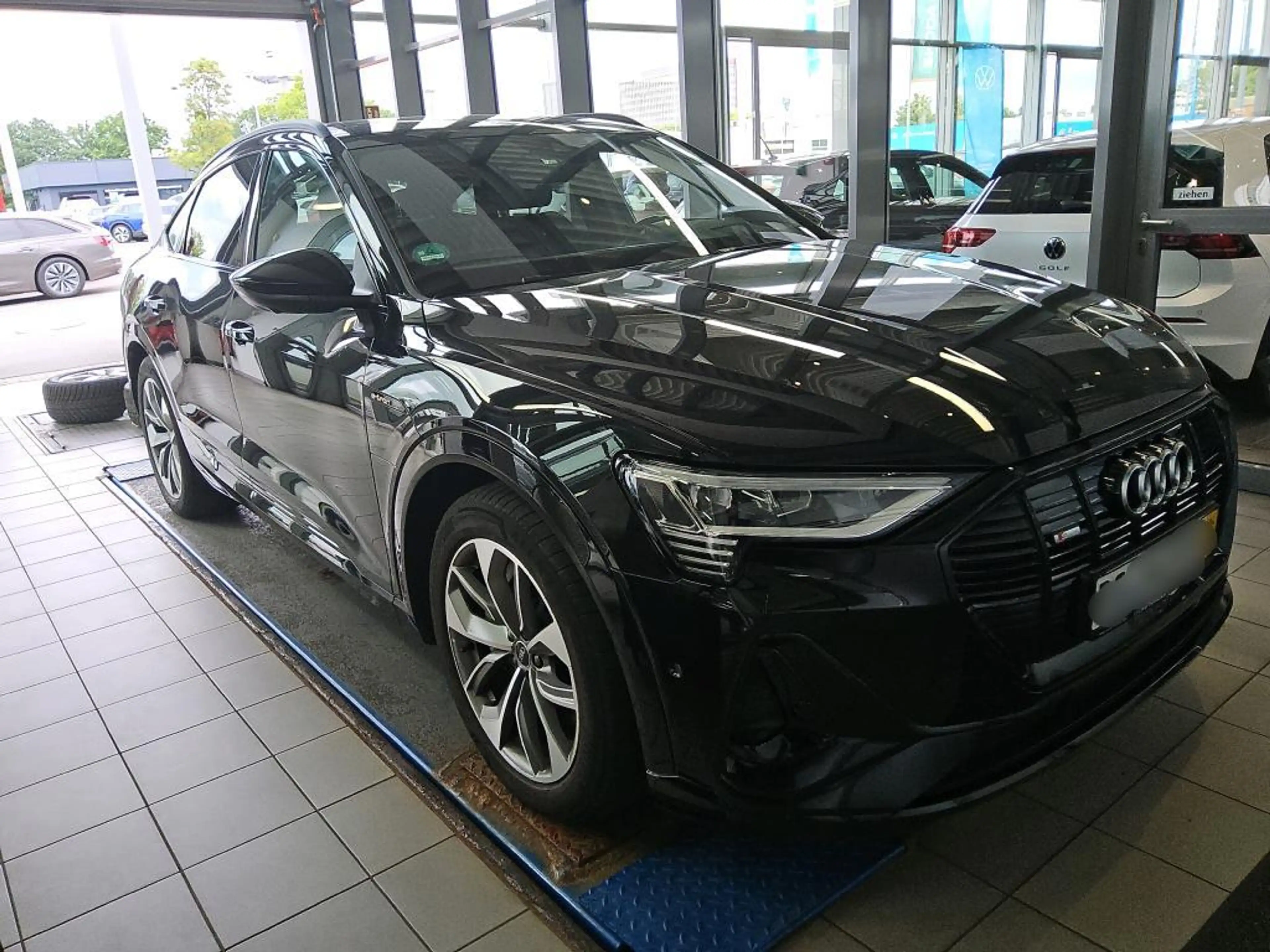 Audi e-tron Sportback 55 2x S line ACC HuD e-SITZE — photo 4