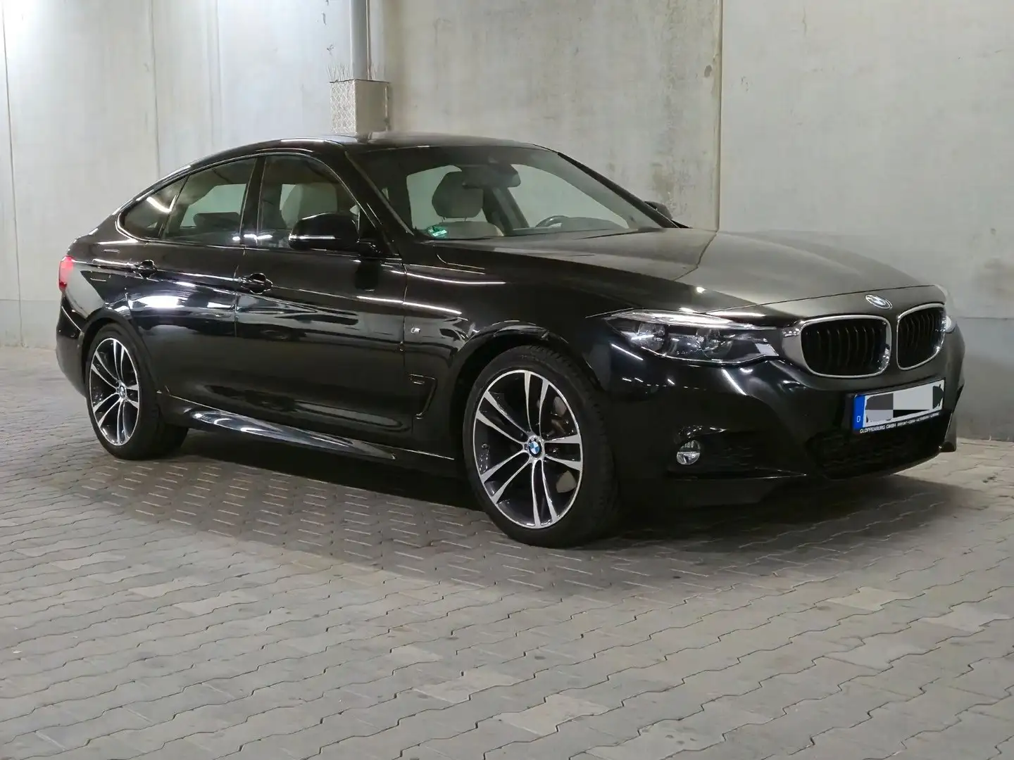 BMW 330 d xDrive M Sport LED Pano Totwinkel Noir - 2