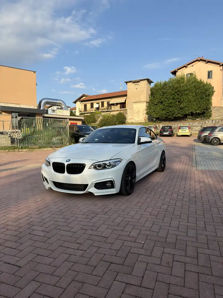 BMW 220
