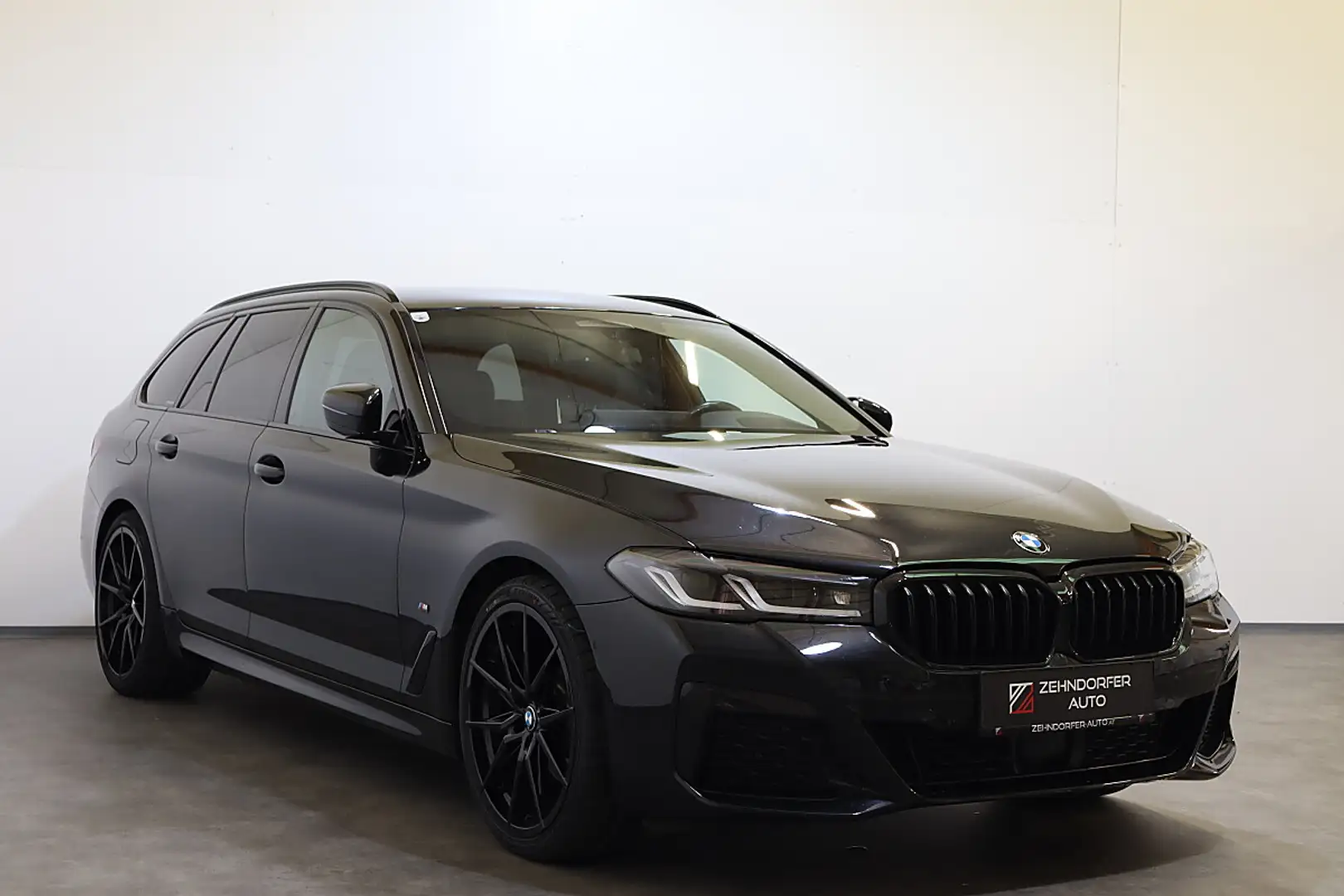 BMW 520 d 48 V Touring xDrive Aut.|HUD|HiFi|RFK|AHK Schwarz - 2