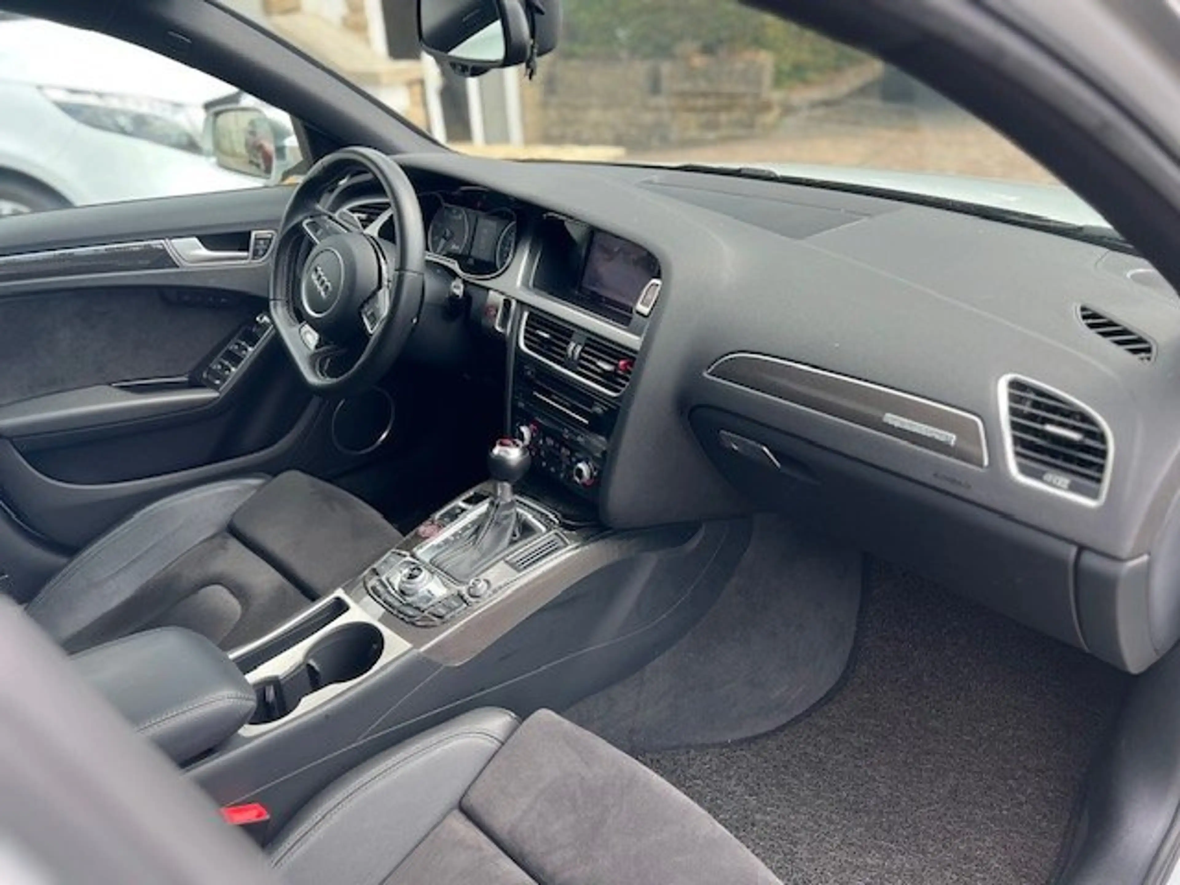 Audi S4 S4 S tronic — photo 14