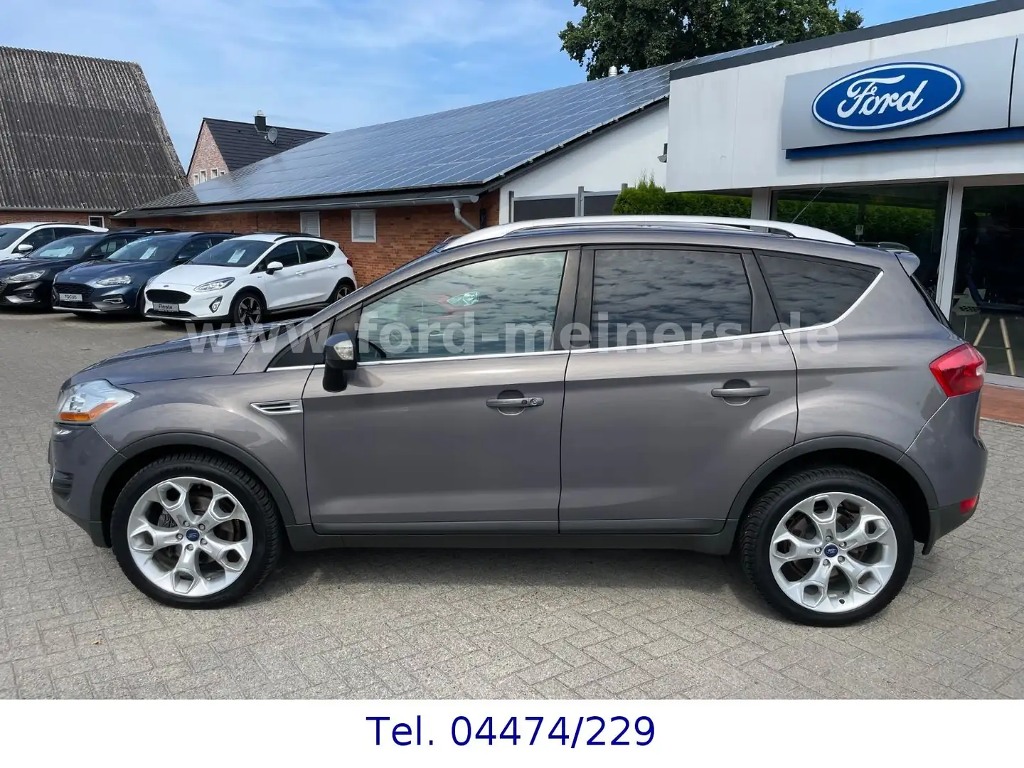 Ford Kuga 2.0 TDCi 4x4 Titanium +Große Inspektion neu Braun - 2