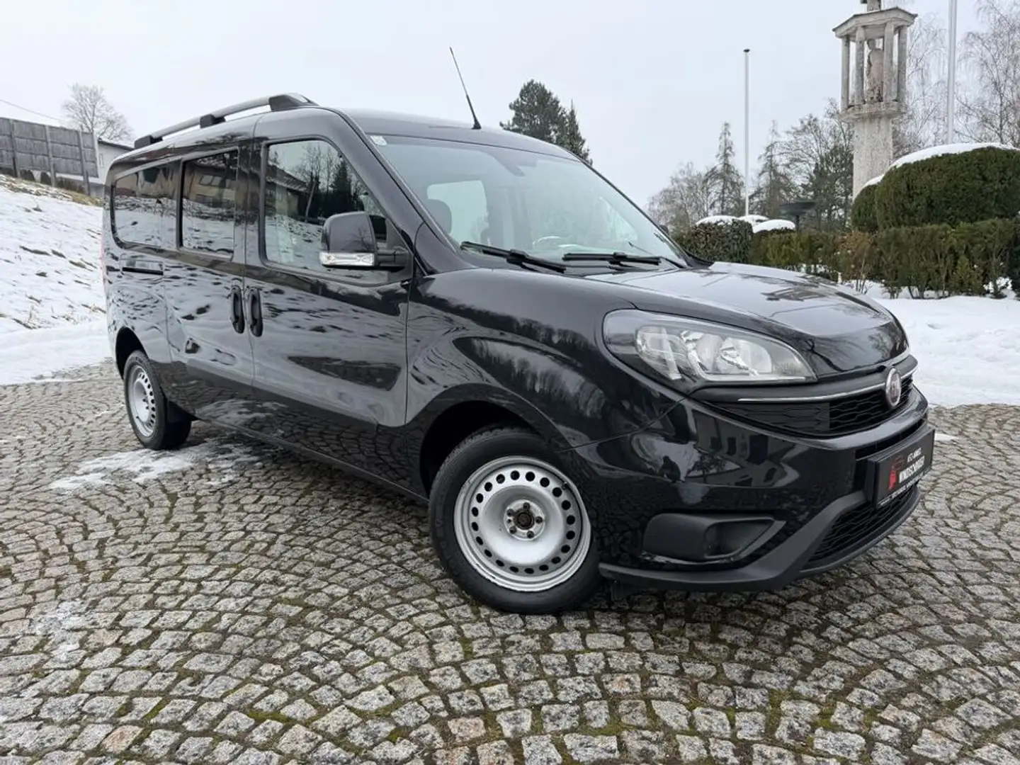 Fiat Doblo SX Maxi Kombi KLIMA TEMPOMAT NAVI R-KAM ALU Schwarz - 2