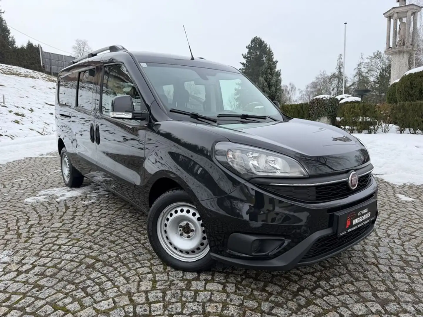 Fiat Doblo SX Maxi Kombi KLIMA TEMPOMAT NAVI R-KAM ALU Schwarz - 1
