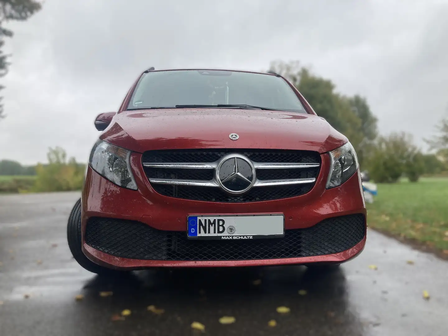 Mercedes-Benz V 220 V-Klasse RISE V 220 d lang 9G-TRONIC 2022 Rojo - 1