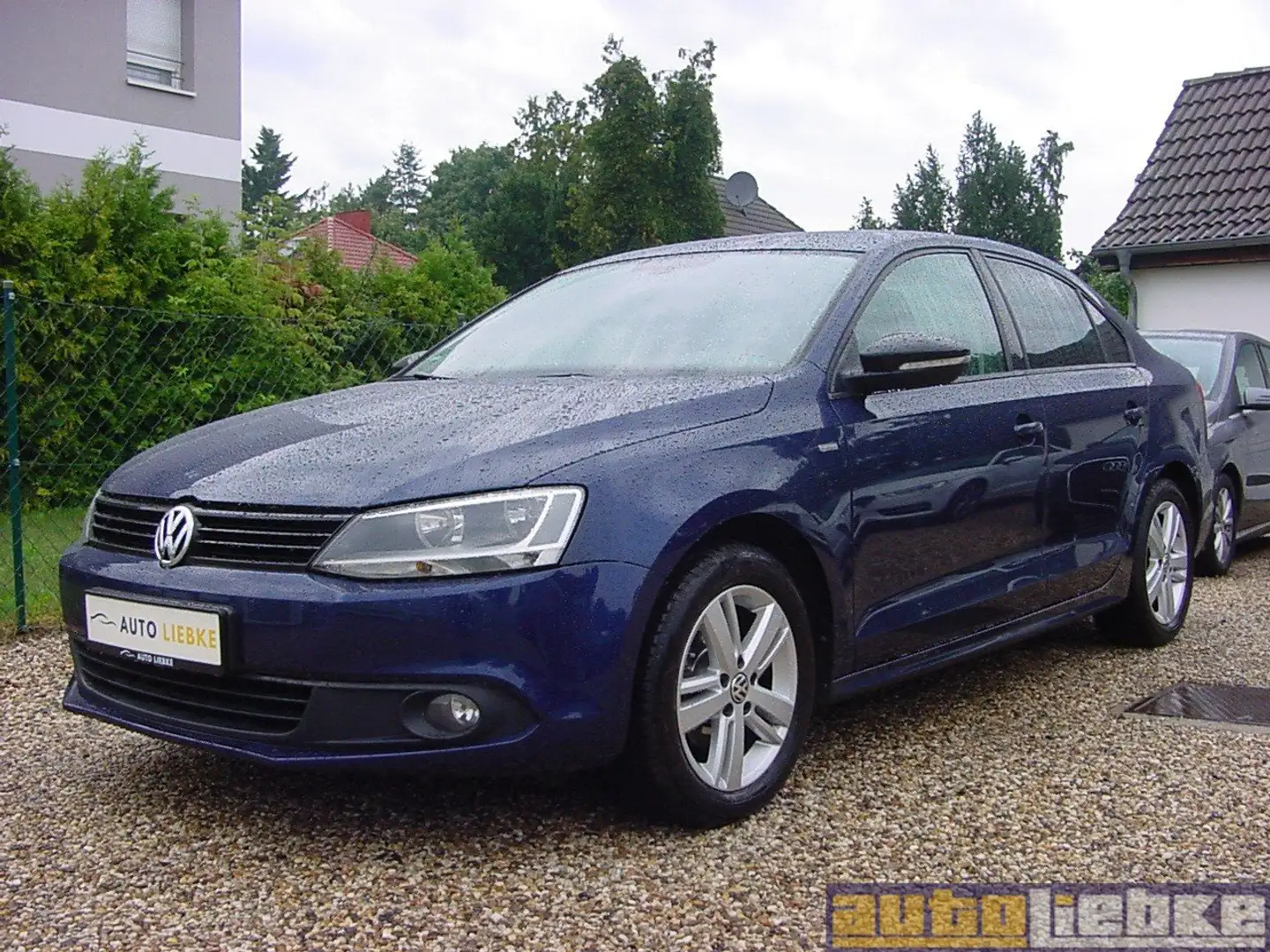Volkswagen Jetta TSI Match NAVI,KLIMAAUT,SHZ,PDC,BT,GRA,AHK,T-LEDER Bleu - 1