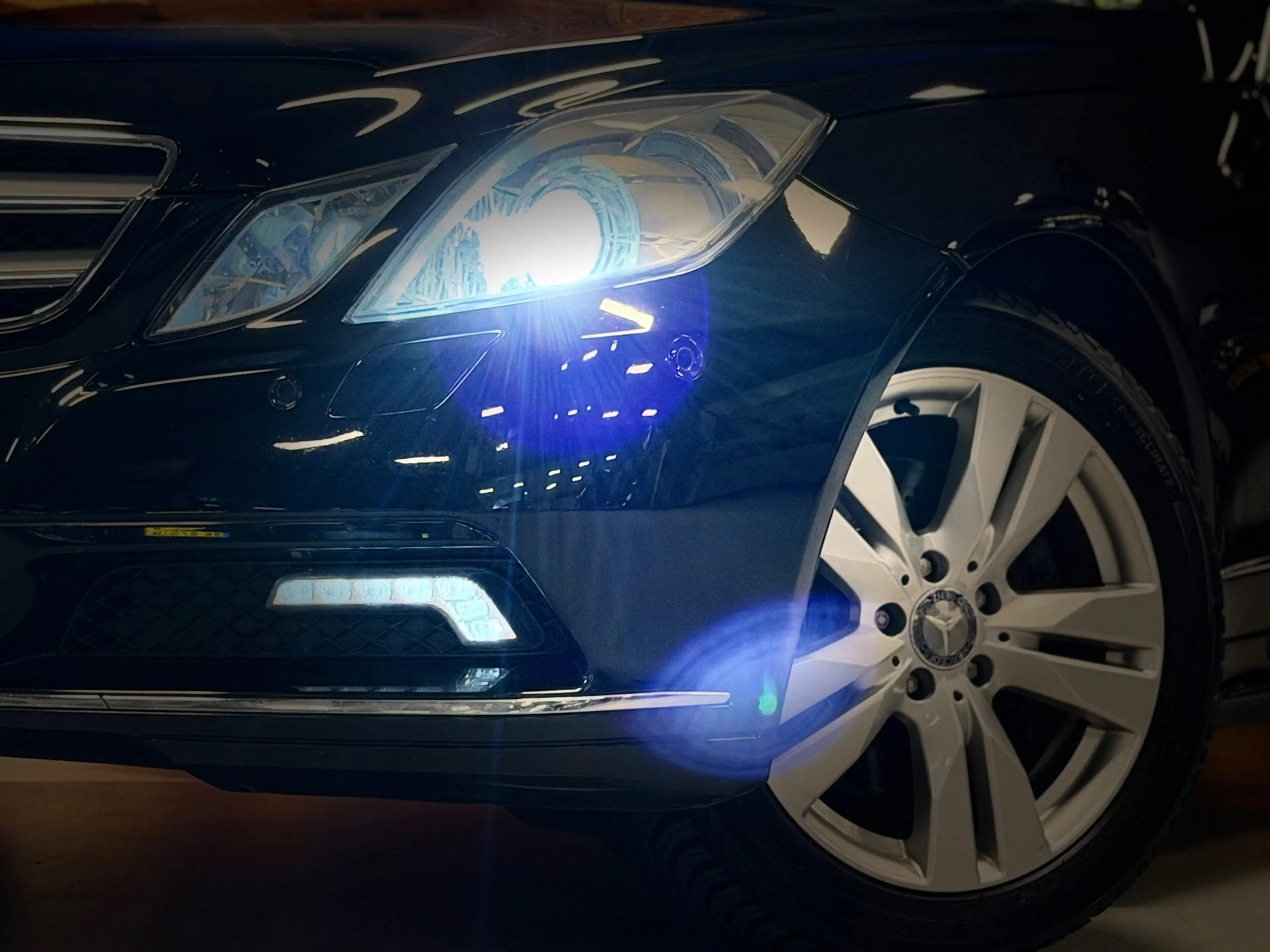 Mercedes-Benz E 350 Coupé CGI Elegance Automaat Leer Xenon — photo 41