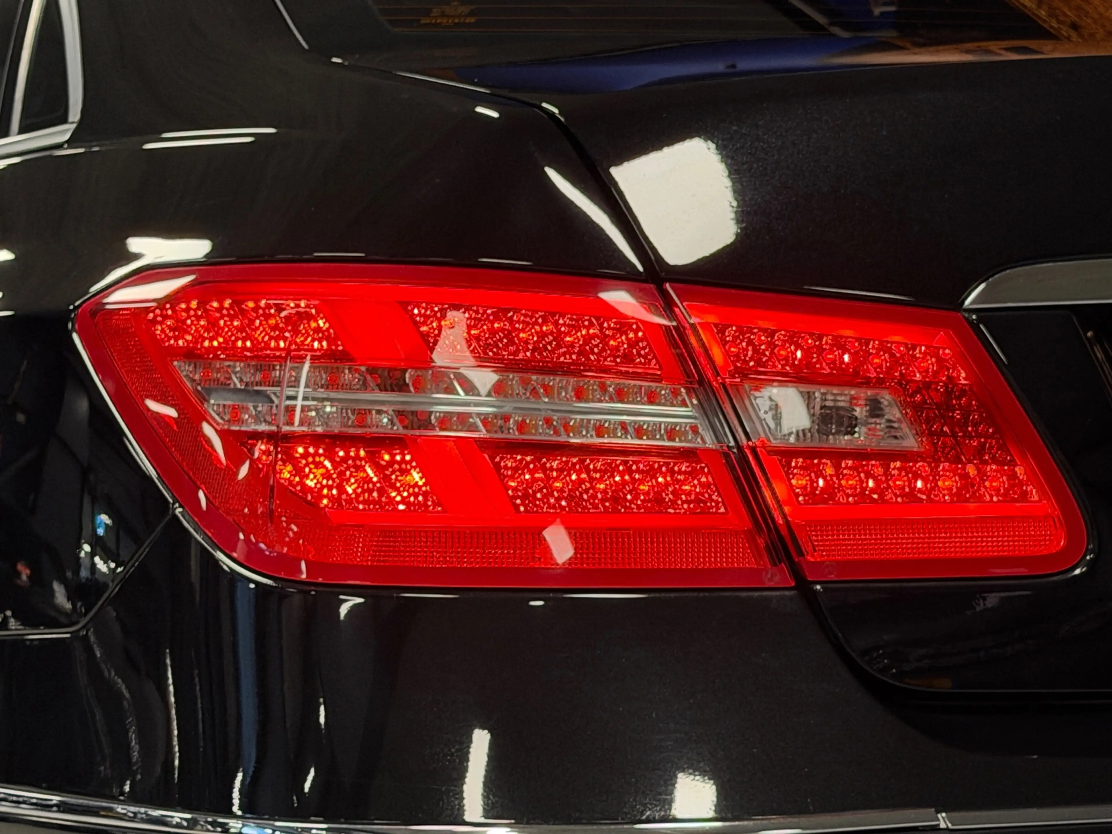 Mercedes-Benz E 350 Coupé CGI Elegance Automaat Leer Xenon — photo 38