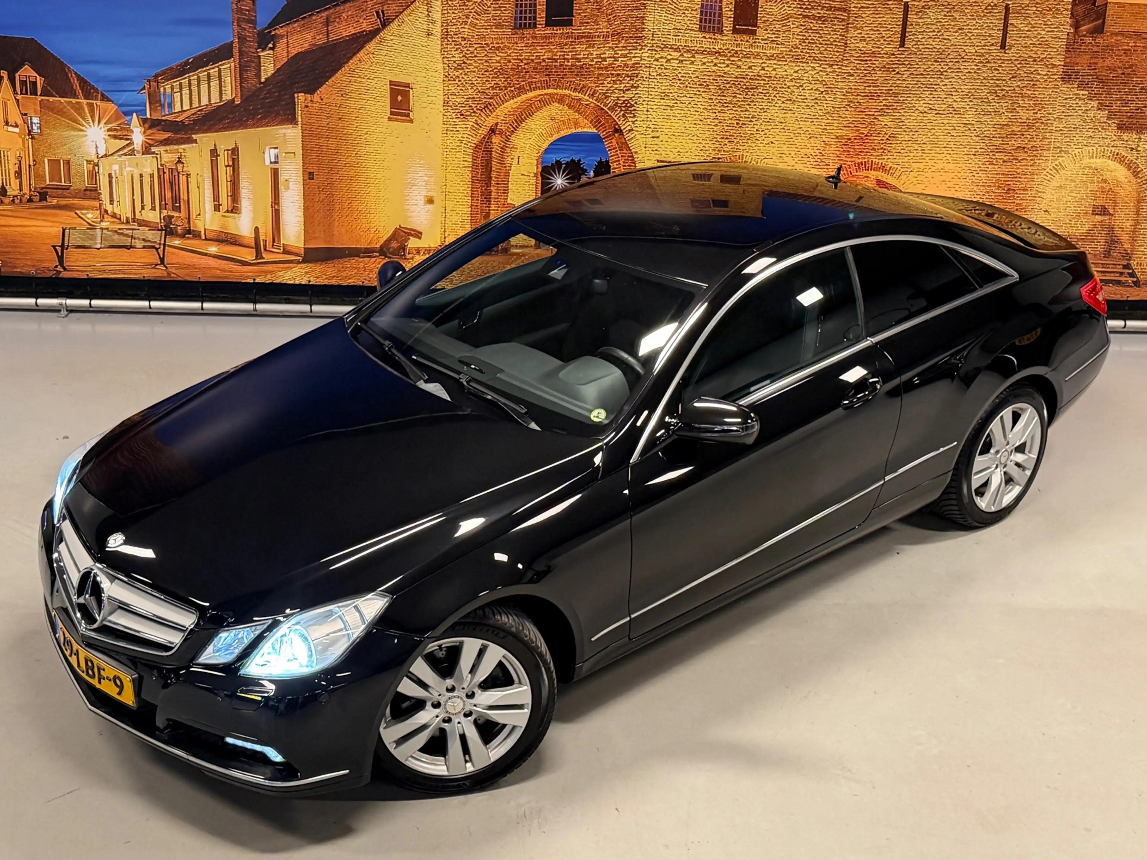 Mercedes-Benz E 350 Coupé CGI Elegance Automaat Leer Xenon — photo 42