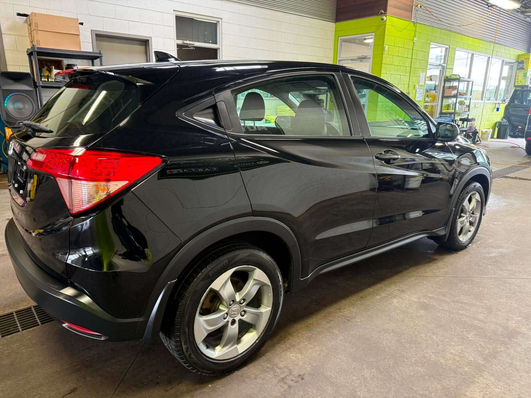 2017 Honda HR-V LX — снимка 1