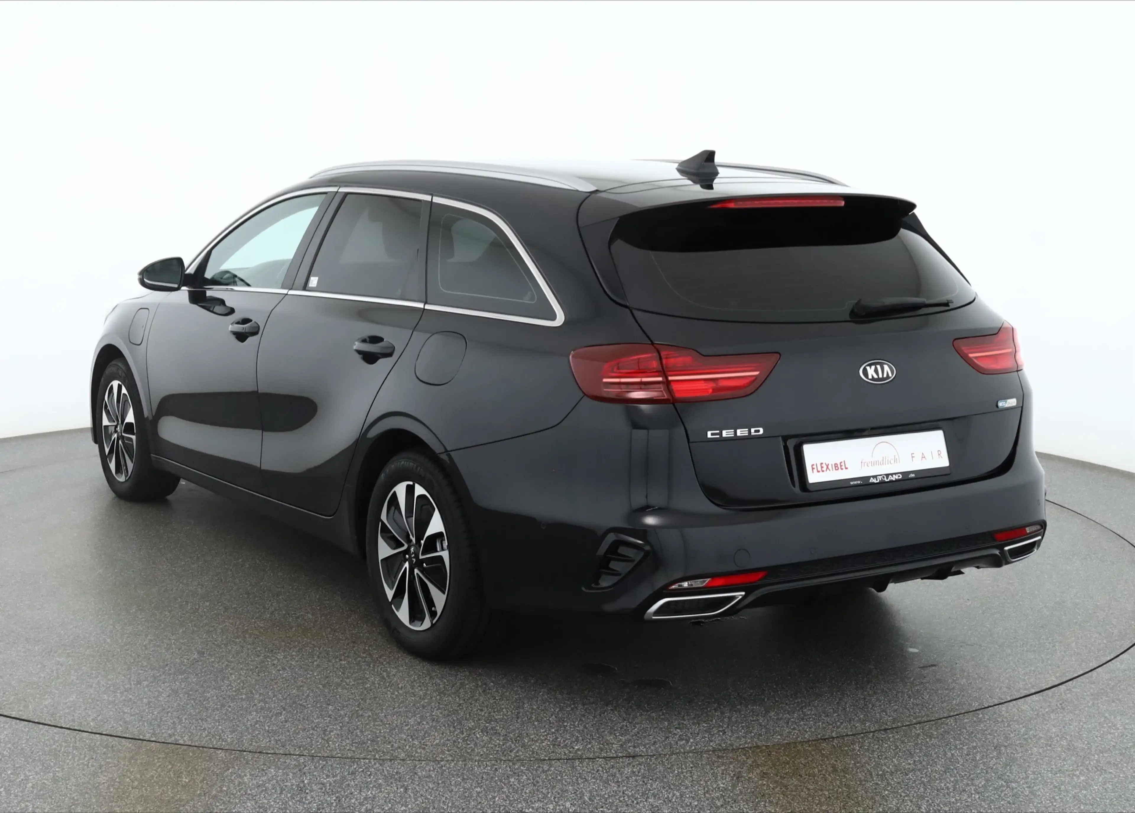 Kia Ceed SW / cee'd SW Ceed SW 1.6 Plug-in Hybrid Spirit LED Navi ACC — photo 3