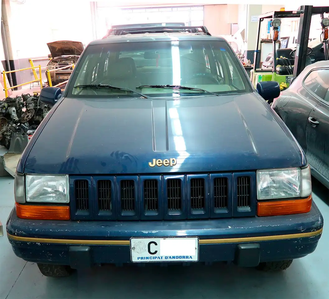 Jeep Grand Cherokee 5.2 Limited V8 Aut., foto 1