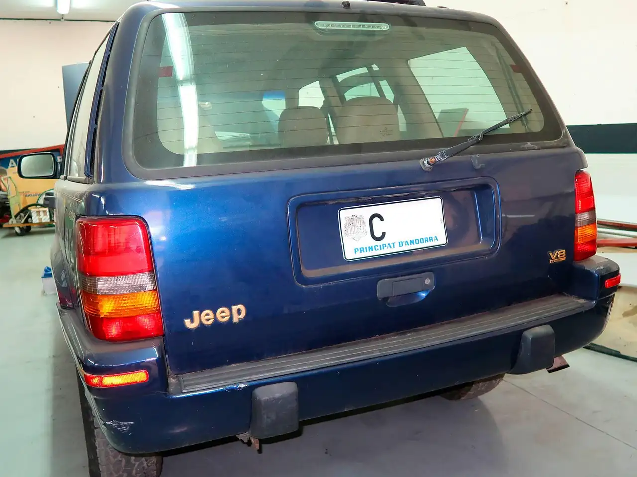 Jeep Grand Cherokee 5.2 Limited V8 Aut., foto 4