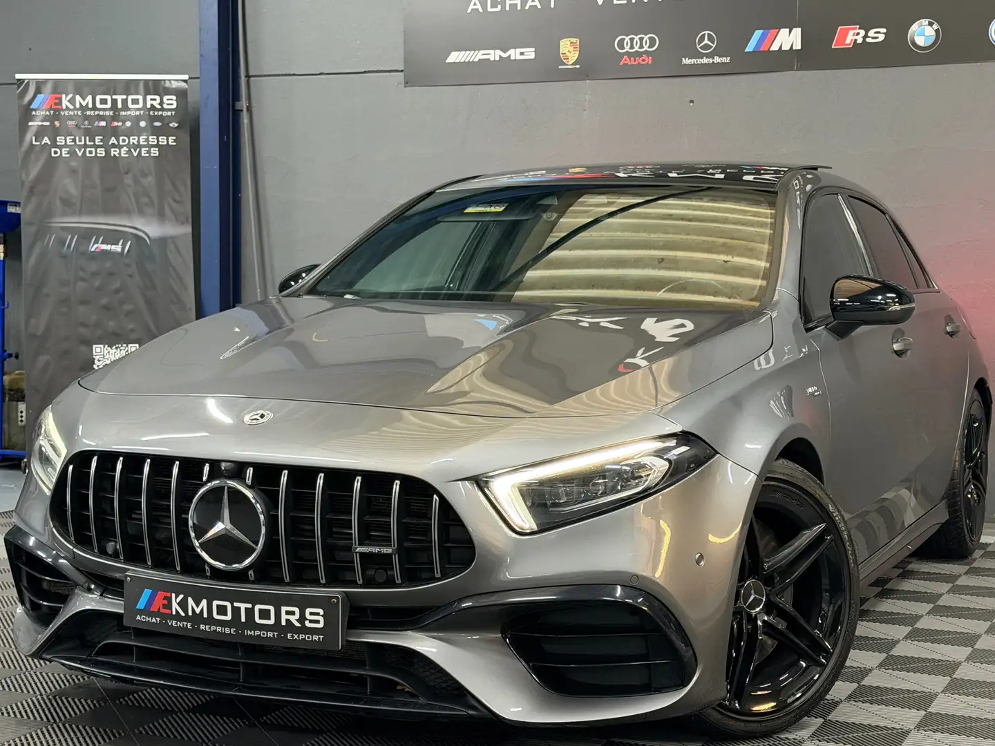 Mercedes-Benz A 45 AMG °PANO°CARBON°IQ LIGHT°CARPASS°NEUF Gris - 1
