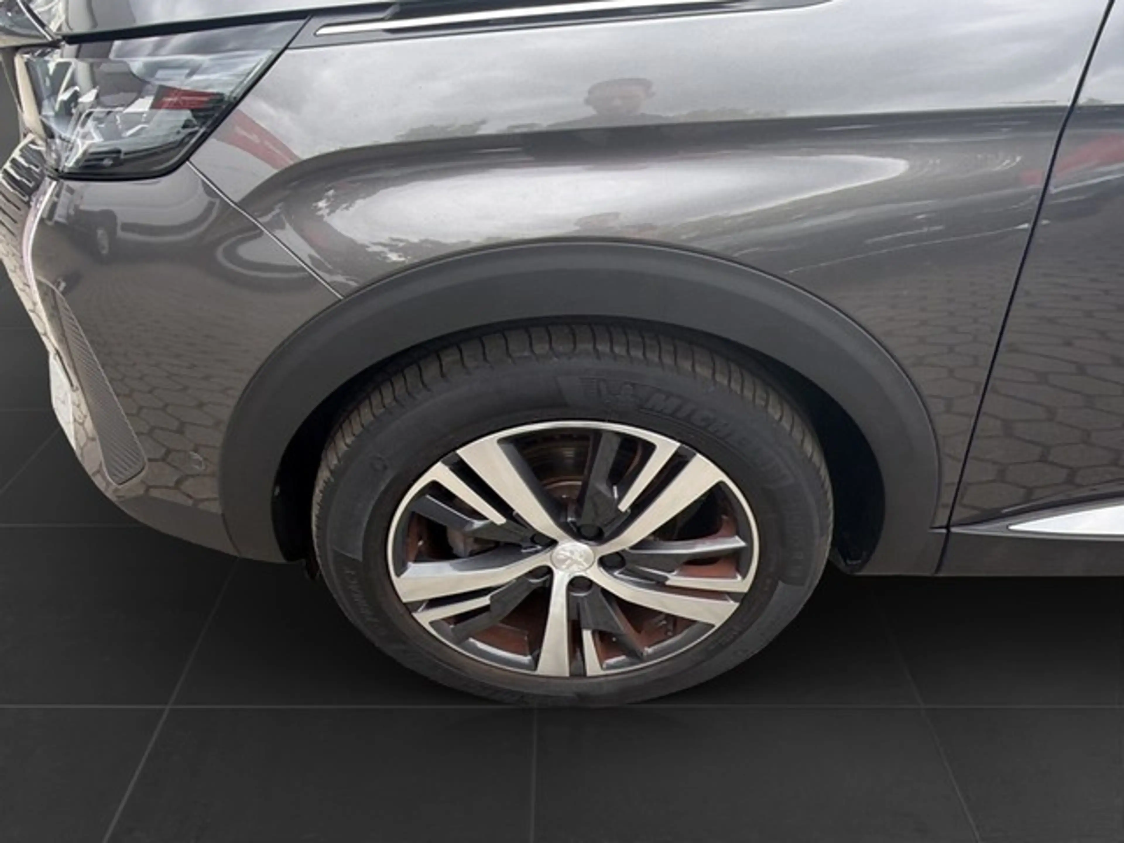 Peugeot 3008 Allure Pack KAMERA SHZ PDC — photo 7