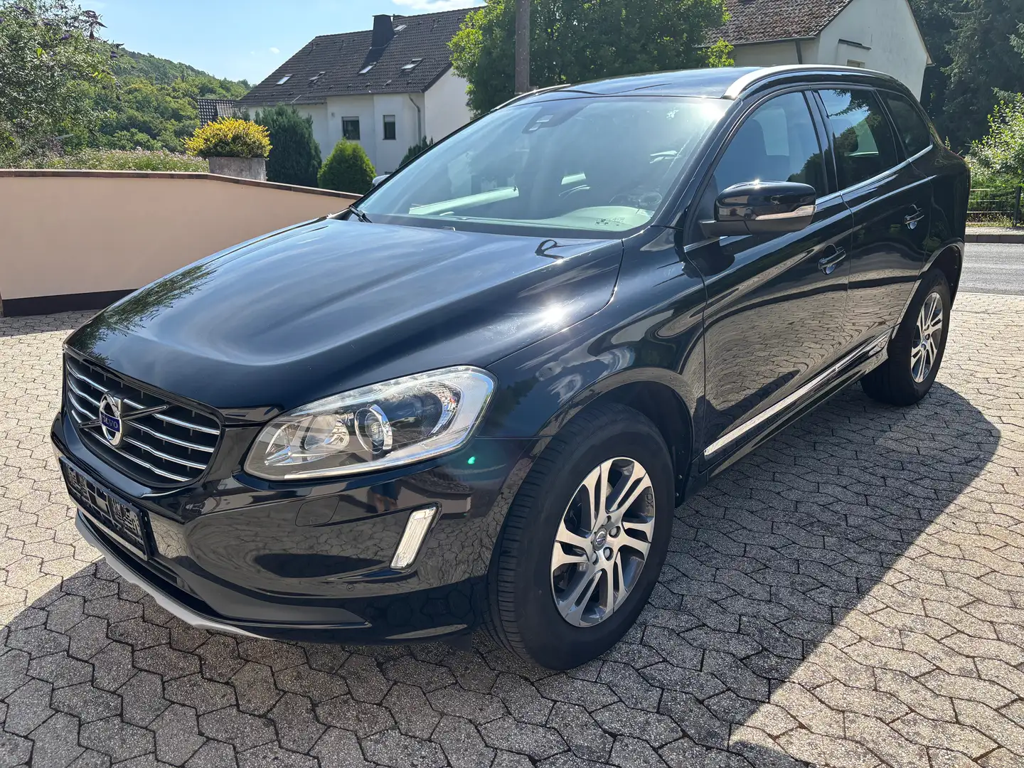 Volvo XC60 Summum 2WD,Kamera,Navi,Leder,El Sitz, Nero - 2