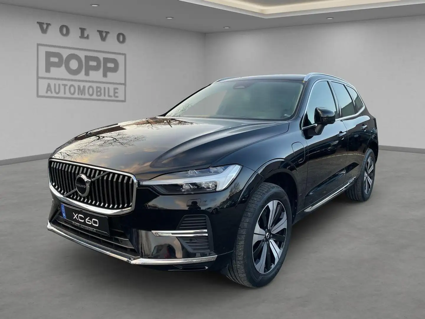 Volvo XC60 T6 AWD Recharge Inscription ACC AHK LED SHZ Schwarz - 1