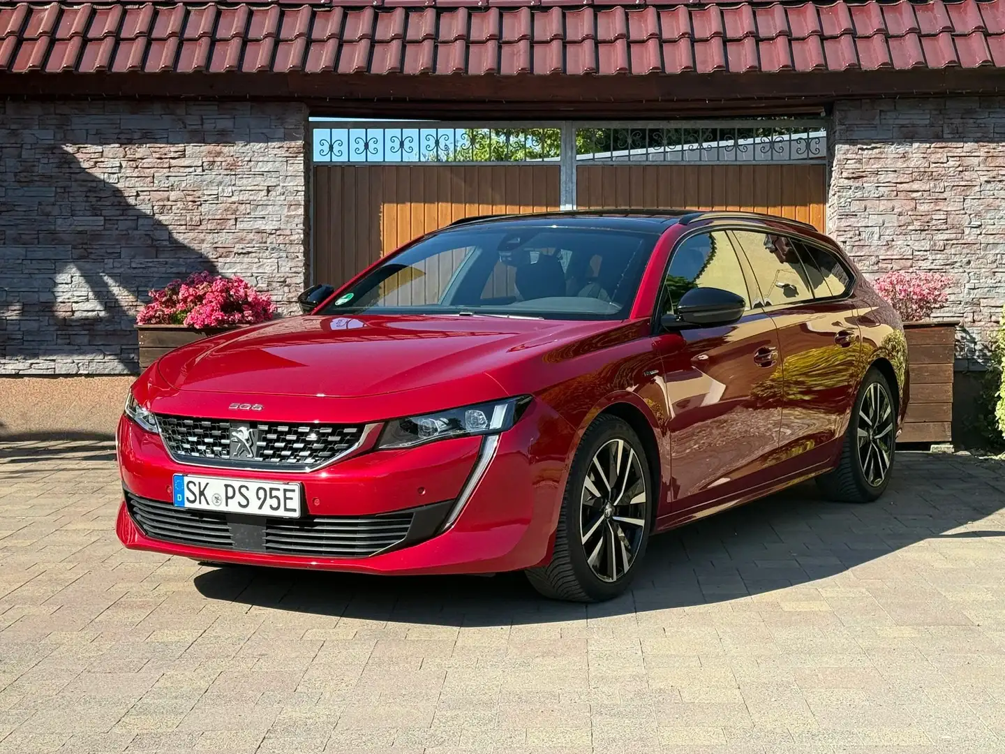 Peugeot 508 Hybrid 225 GT*Panoramadach*LED*Service neu Rot - 1