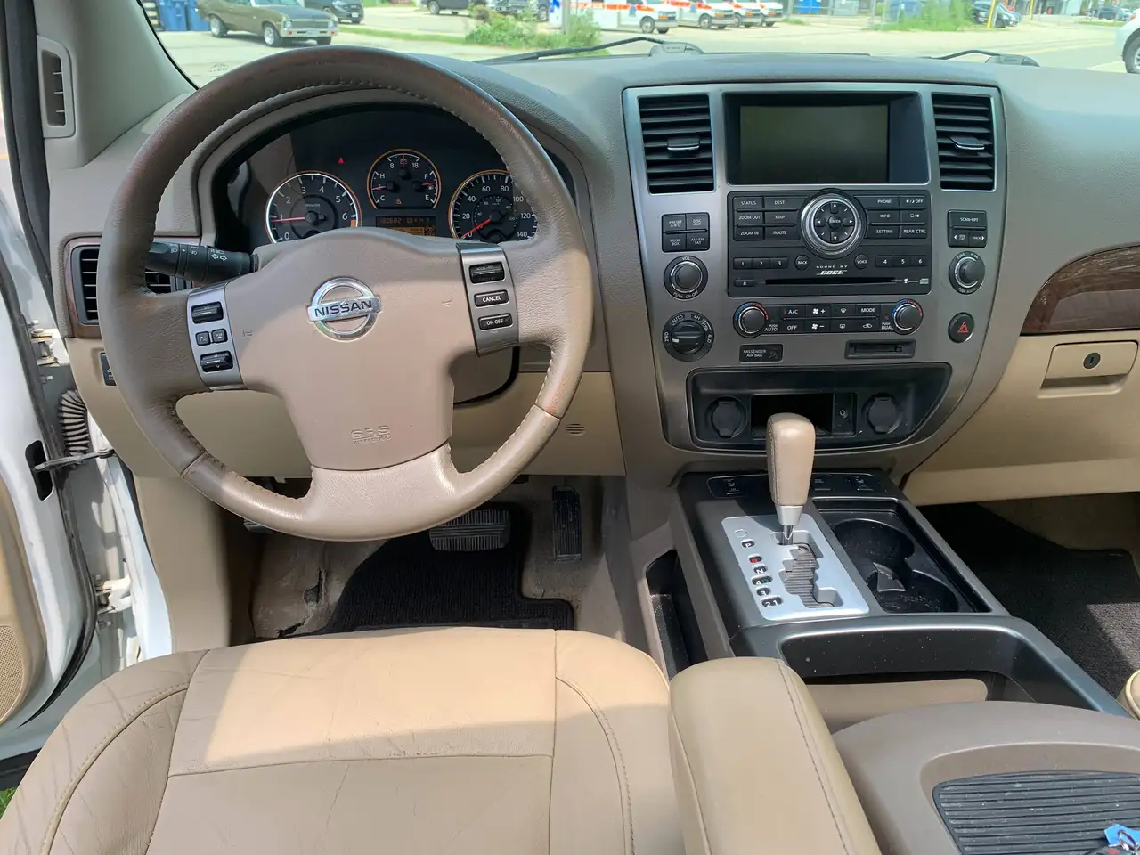 Nissan Armada fotografie Nissan Armada