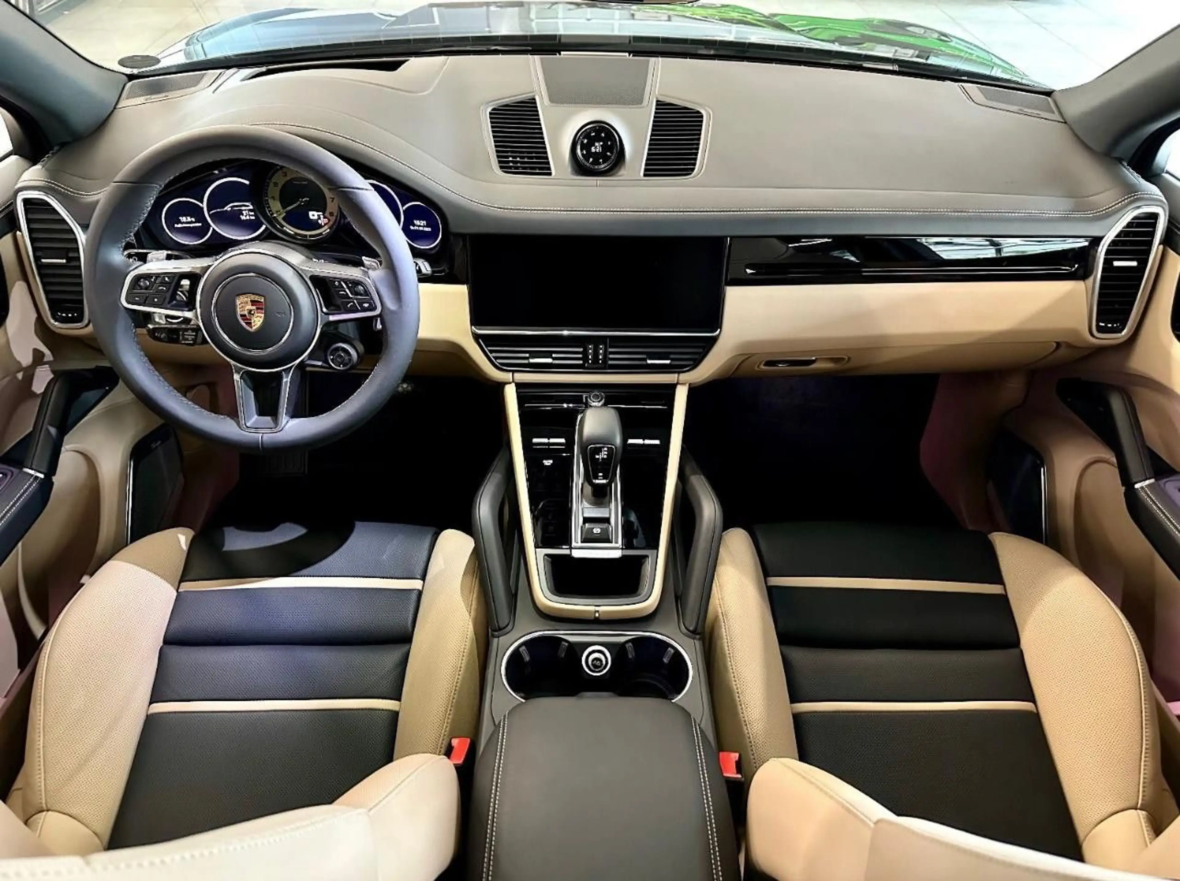 Porsche Cayenne Platinum Edition/Burmester/ACC/360'/ — photo 7