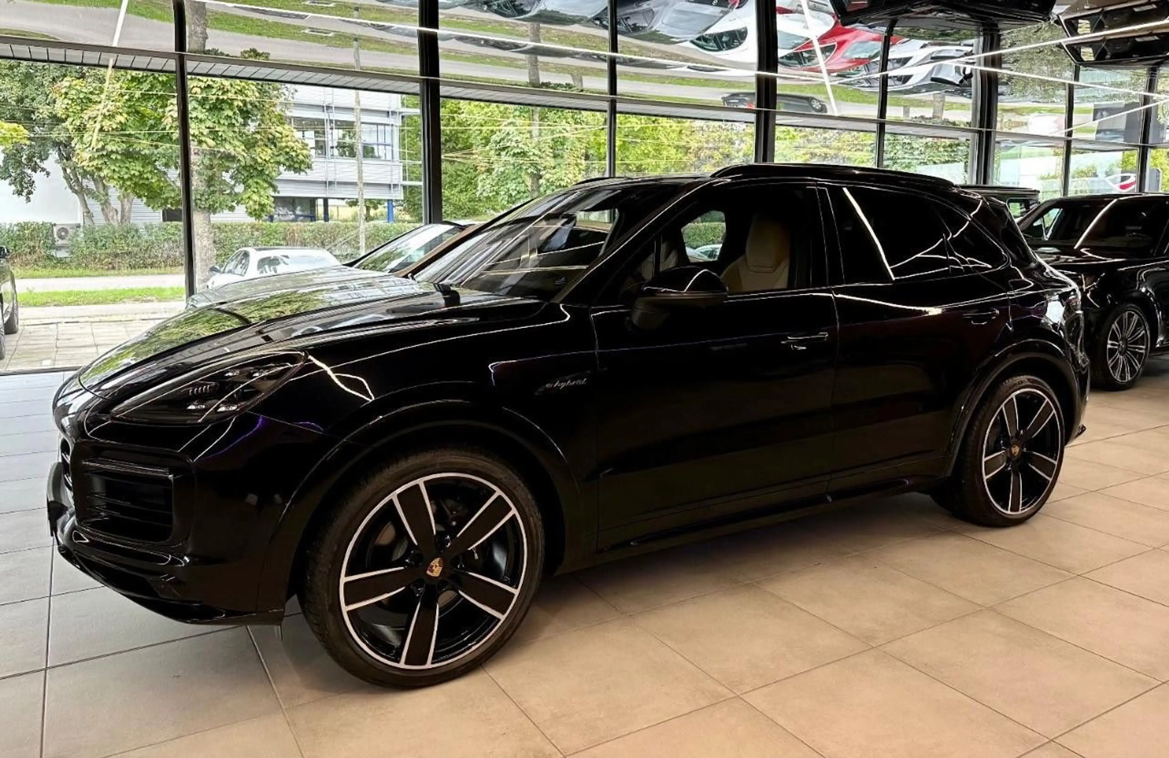 Porsche Cayenne Platinum Edition/Burmester/ACC/360'/ — photo 3