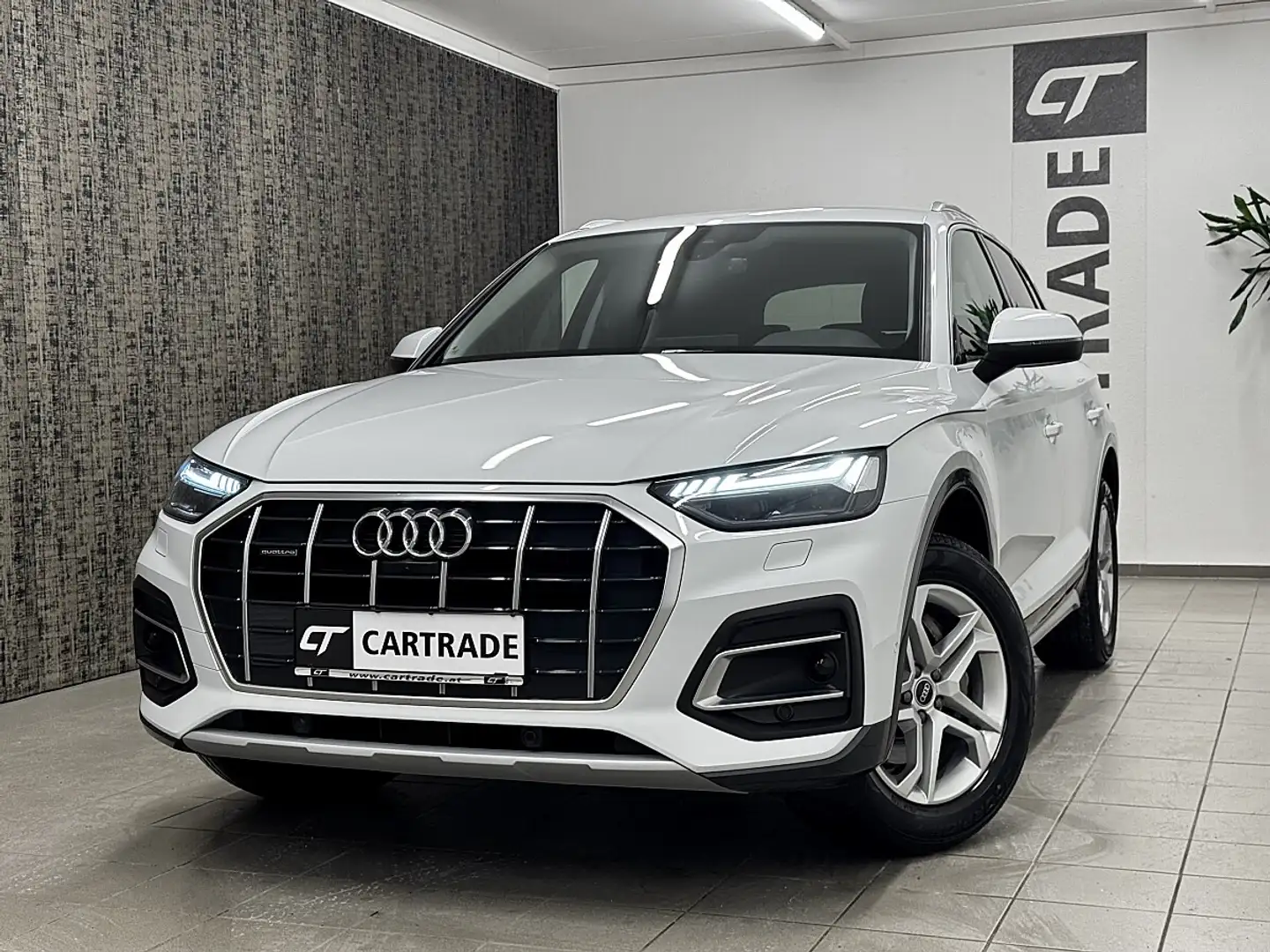 Audi Q5 40 TDI quattro S-tronic / MATRIX-LED/ VIRTUAL/ ... Weiß - 1