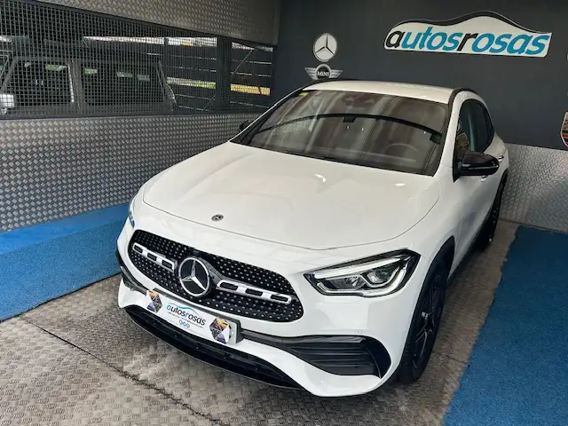 Mercedes-Benz GLA 200 200d 8G-DCT