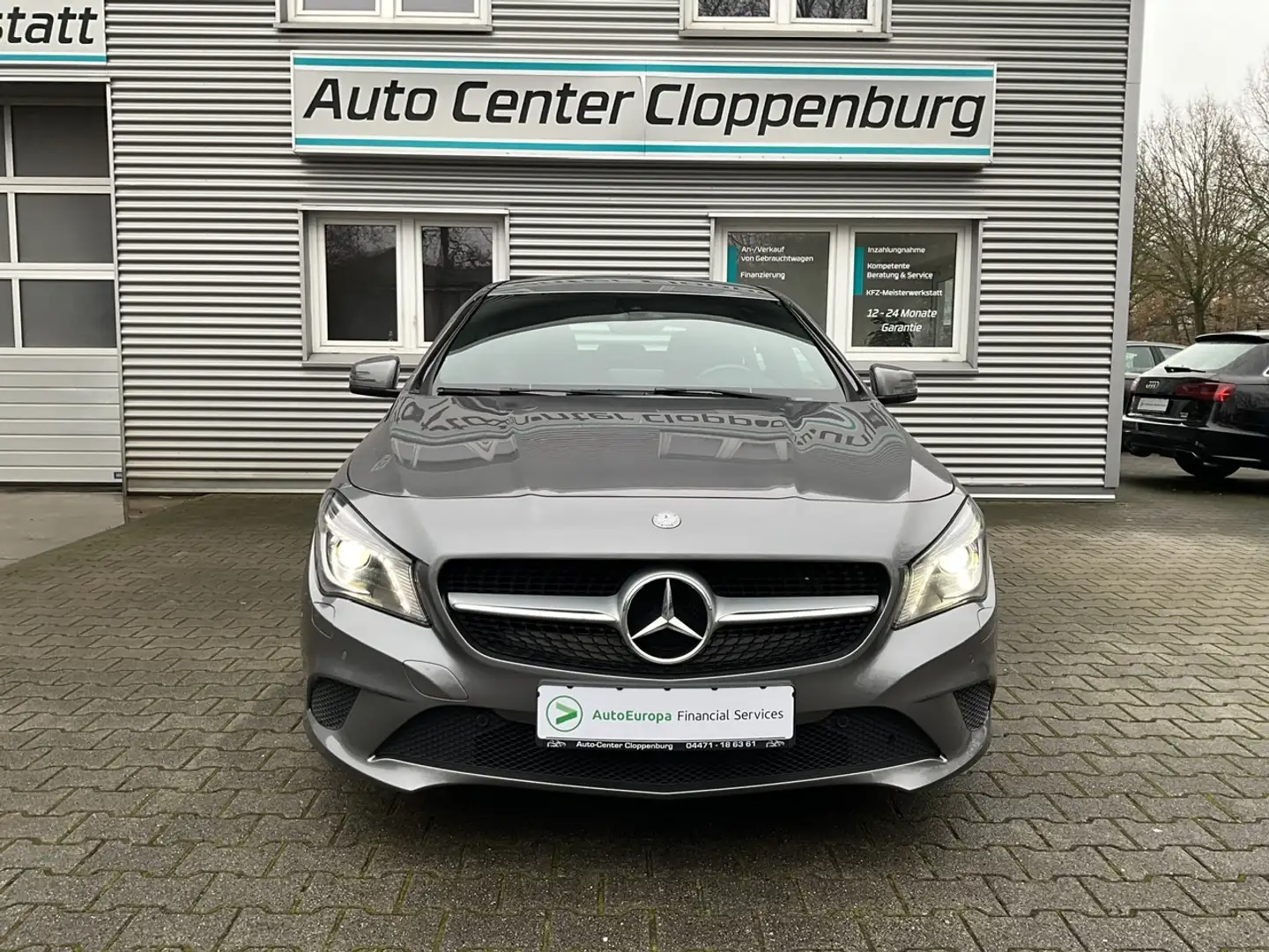 Mercedes-Benz CLA 200 CDI Shooting Brake DCT "Urban" Automatik Grau - 2