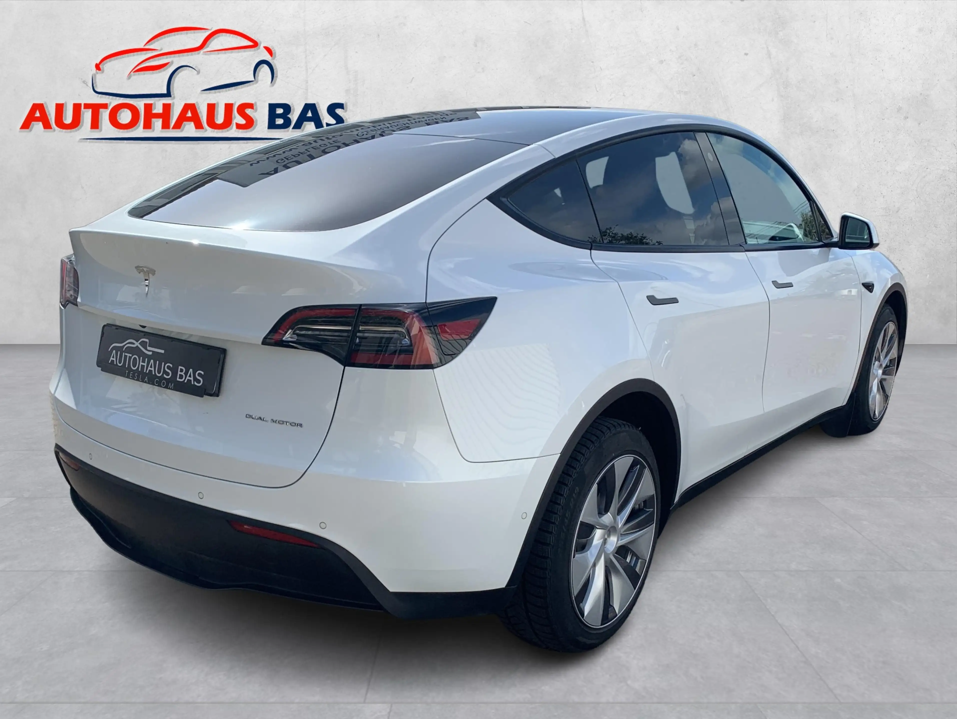 Tesla Model Y Long Range AWD* Mwst ausweisbar* 1.Hand — photo 7