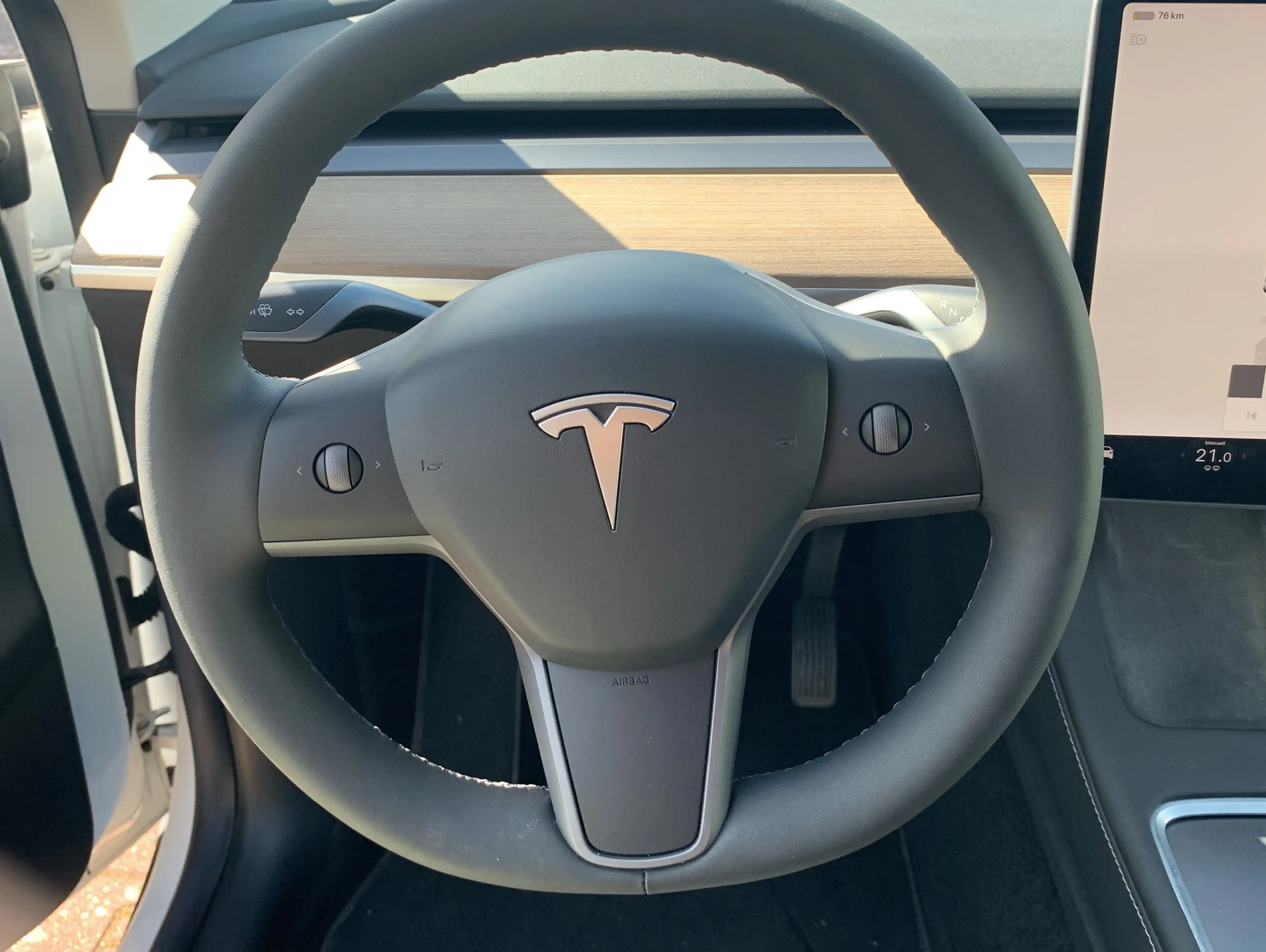 Tesla Model Y Long Range AWD* Mwst ausweisbar* 1.Hand — photo 12