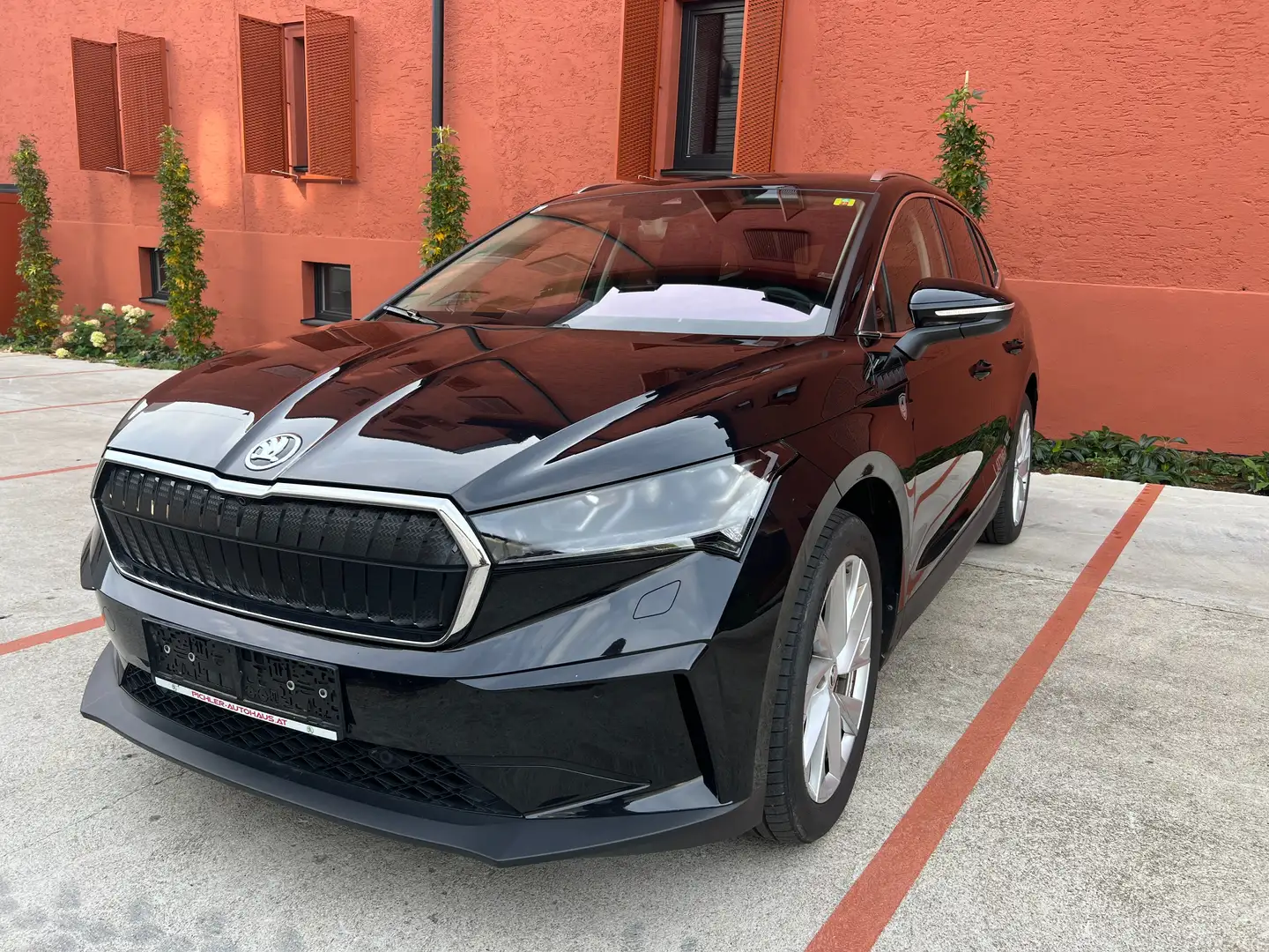 Skoda Enyaq iv 80 Black - 1
