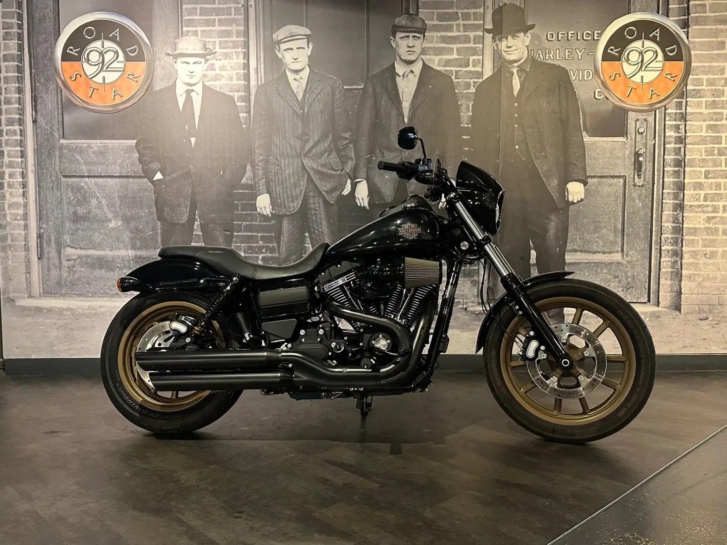 Harley-Davidson Dyna Low Rider Schwarz - 1