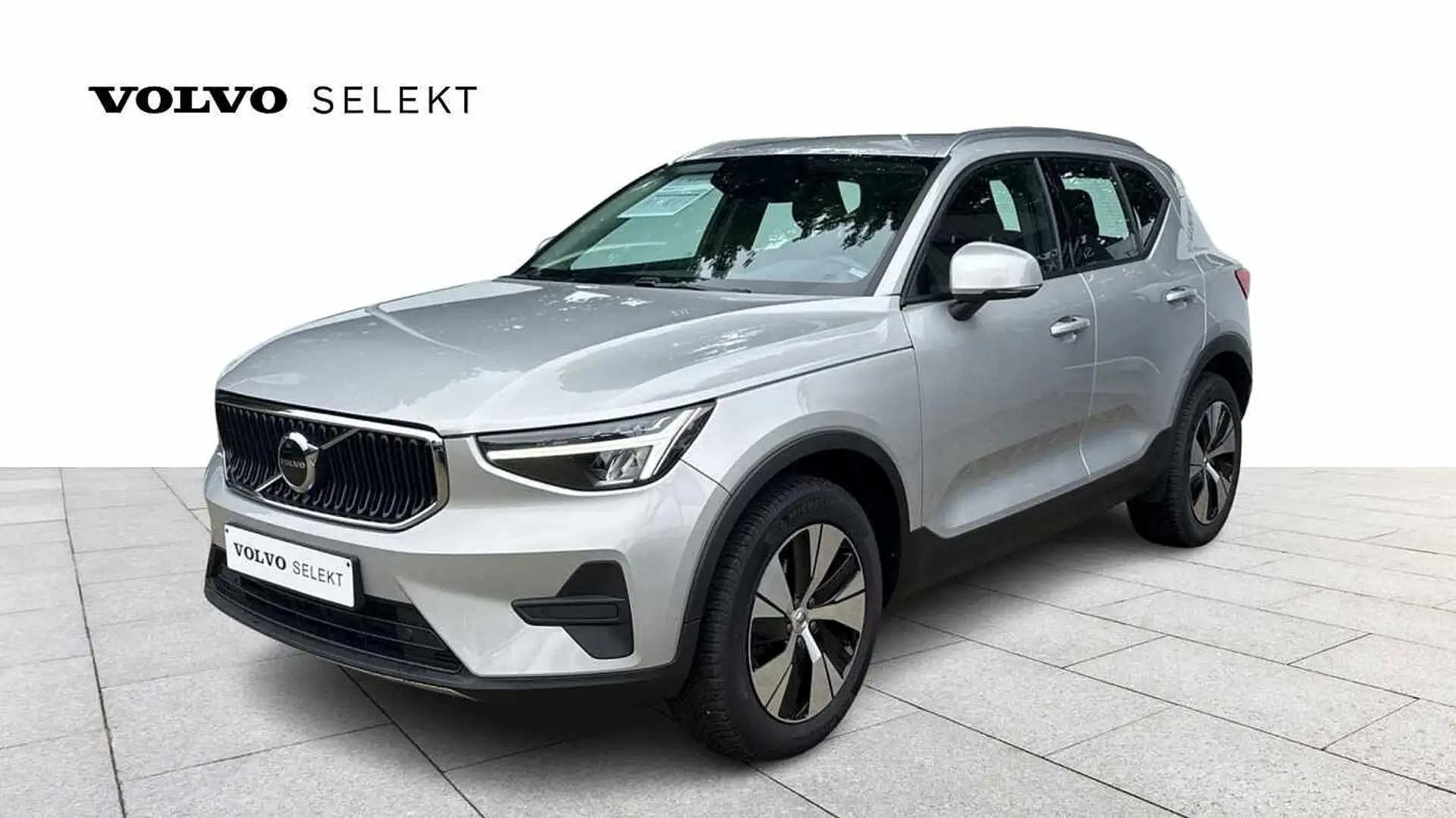 Volvo XC40 Core, T2 Geartronic Micro hybrid, Benzine Argento - 1