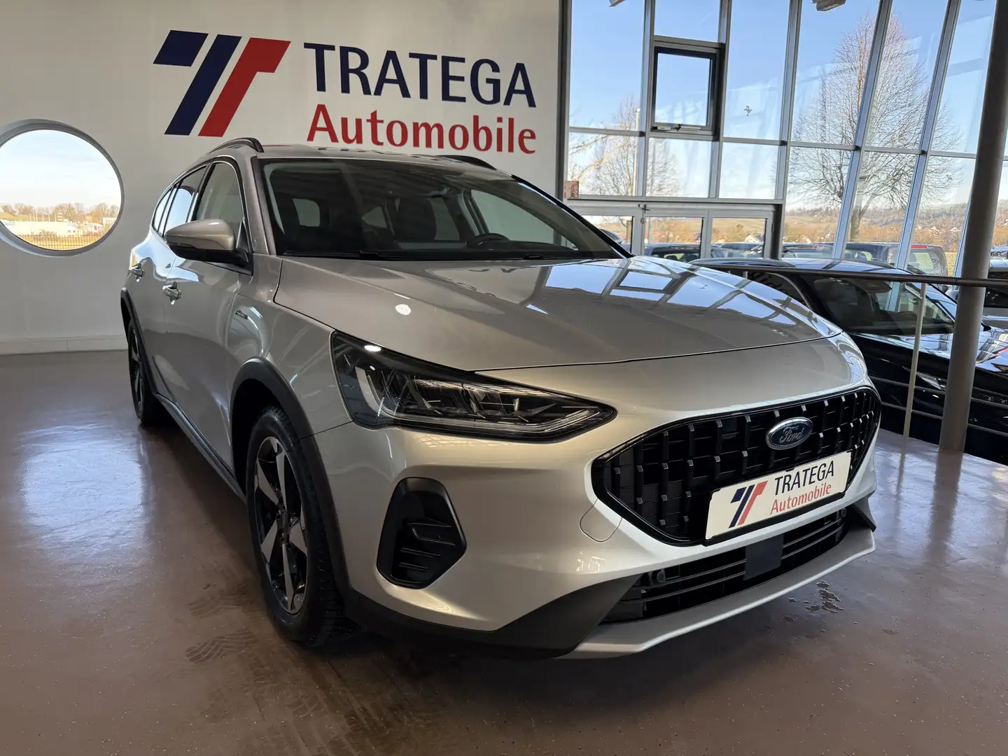 Ford Focus Ecoboost Hybrid Active X ACC Head Up AHK Argent - 1