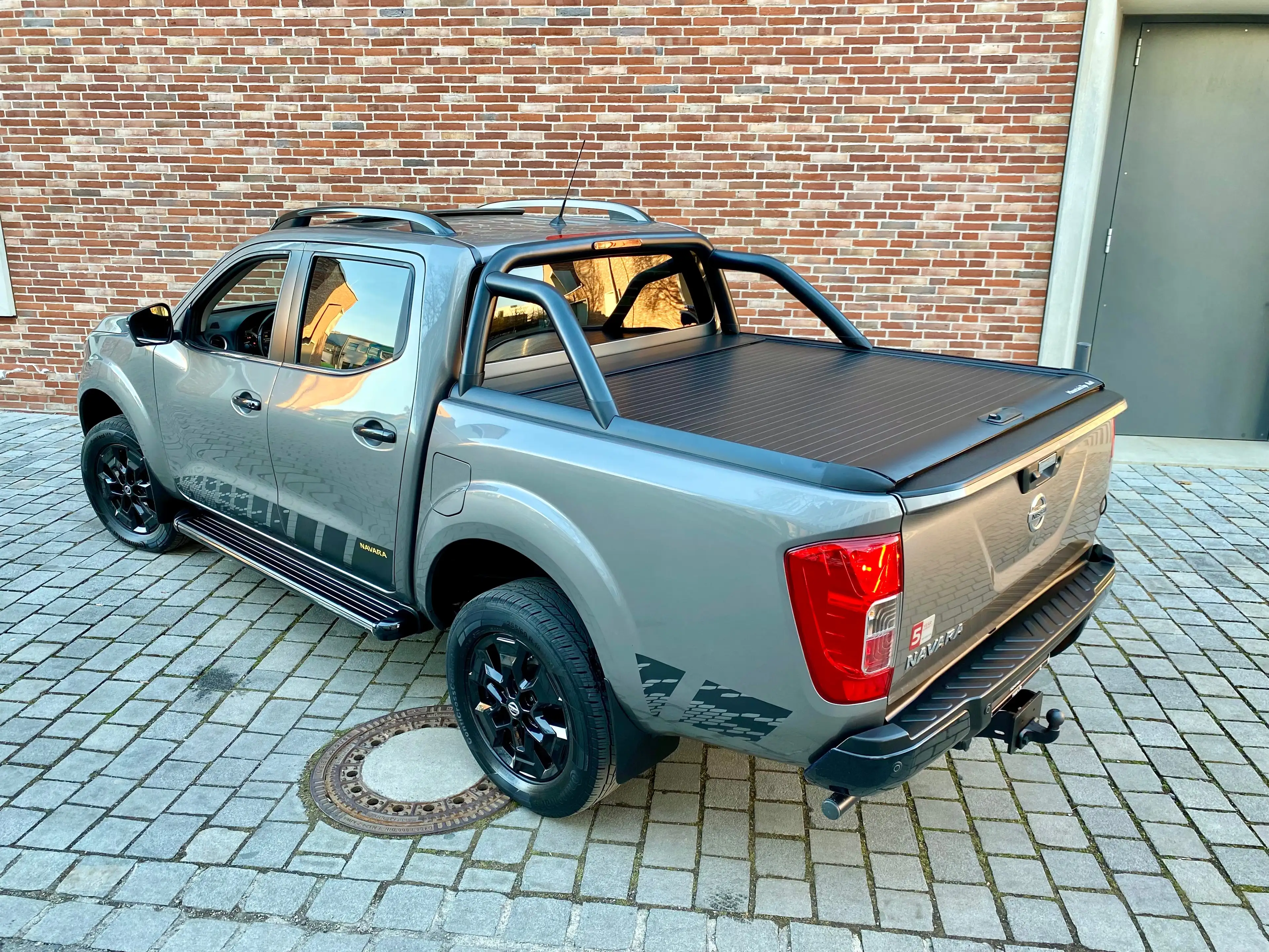 Nissan Navara N-Guard - NUR 54' KM - SONDERMODELL — photo 3
