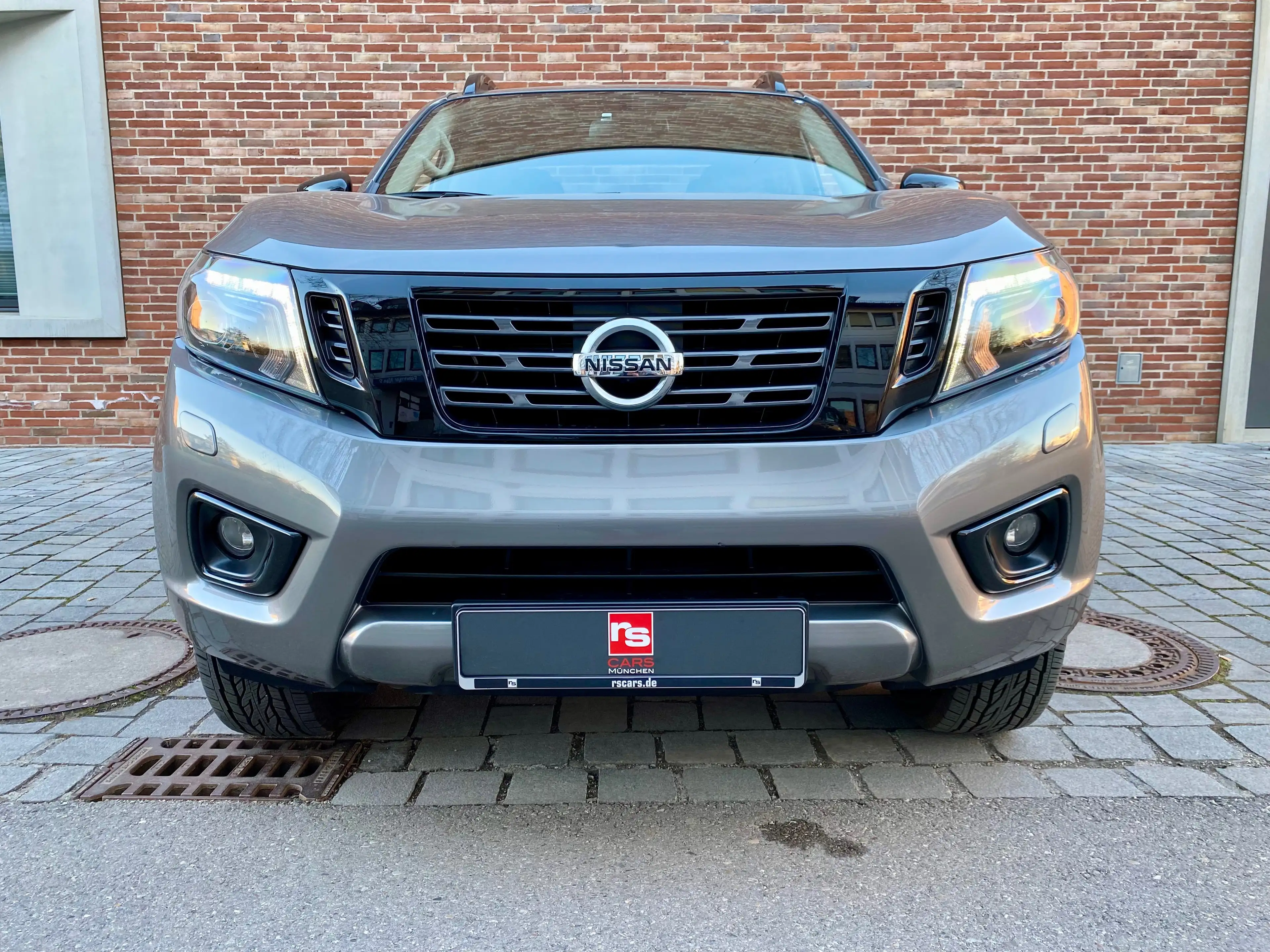 Nissan Navara N-Guard - NUR 54' KM - SONDERMODELL — photo 13
