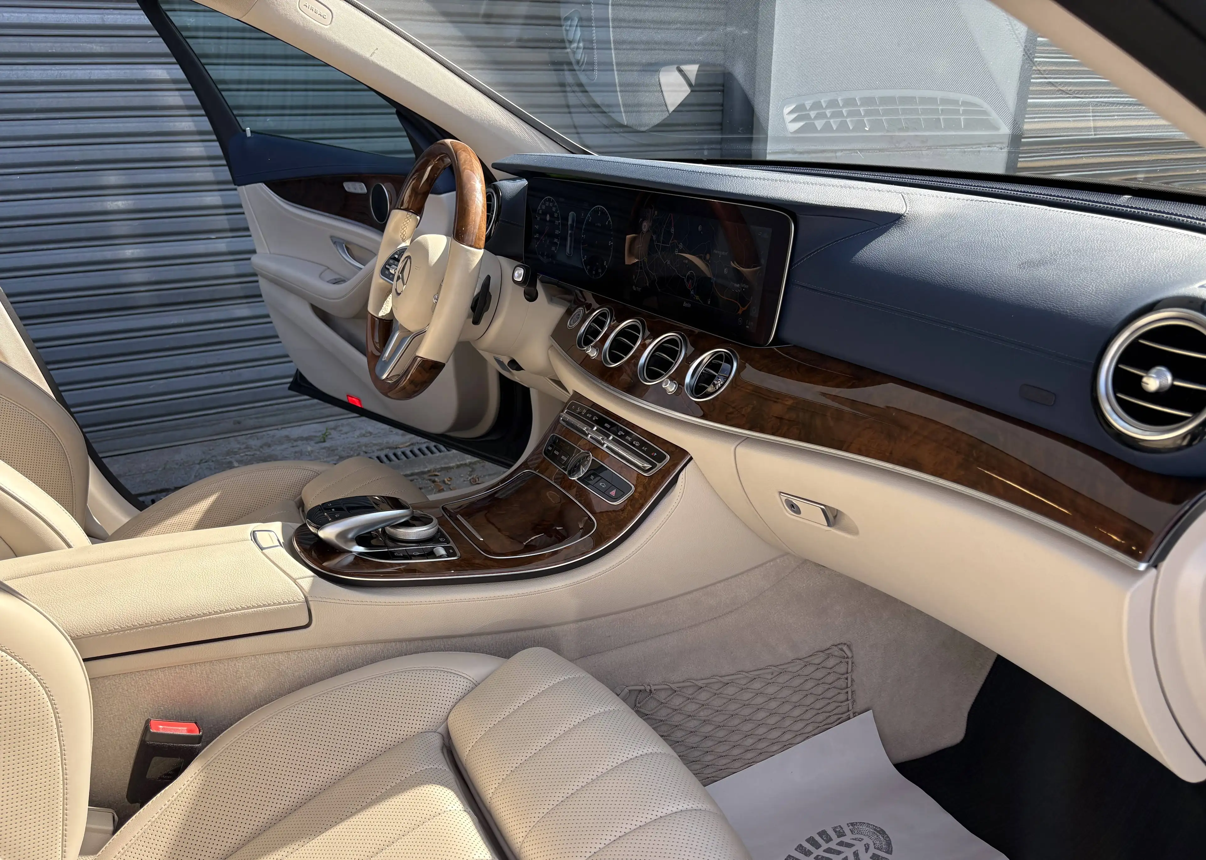Mercedes-Benz E 350 d AMG 360°Kamera AHK Totwinkel Head-Up Tempomat Navi 20"Alu — photo 10