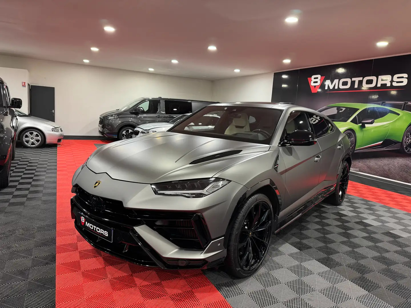 lamborghini urus