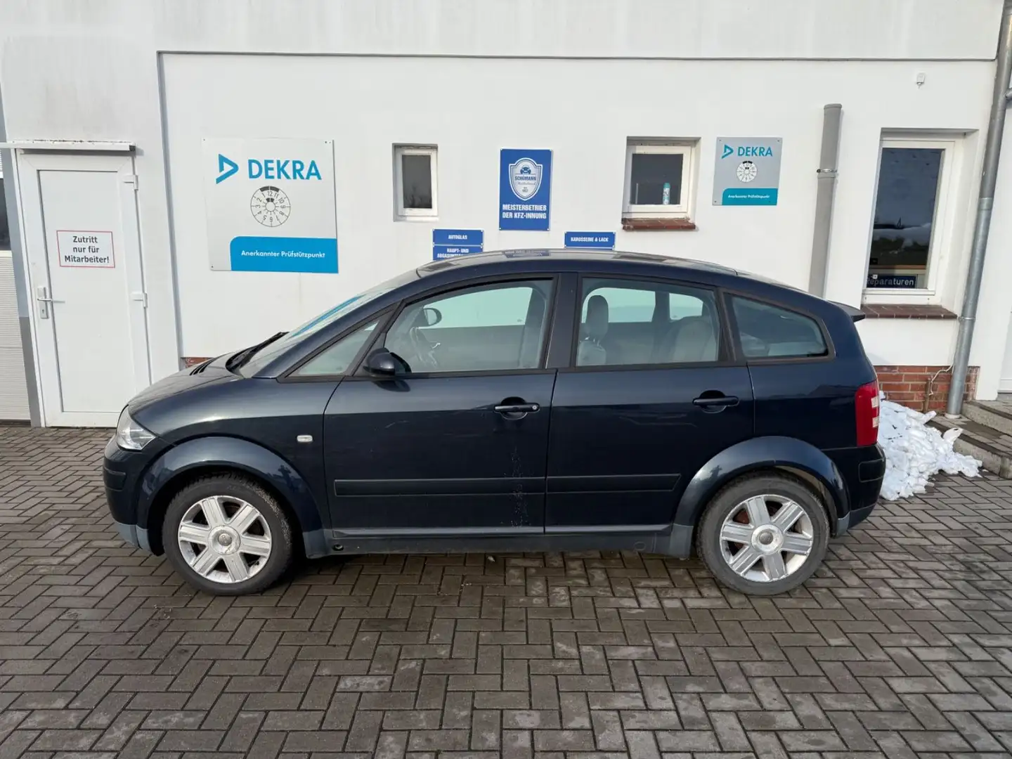 Audi A2 1.4*KLA*HU 07/25* Schwarz - 2